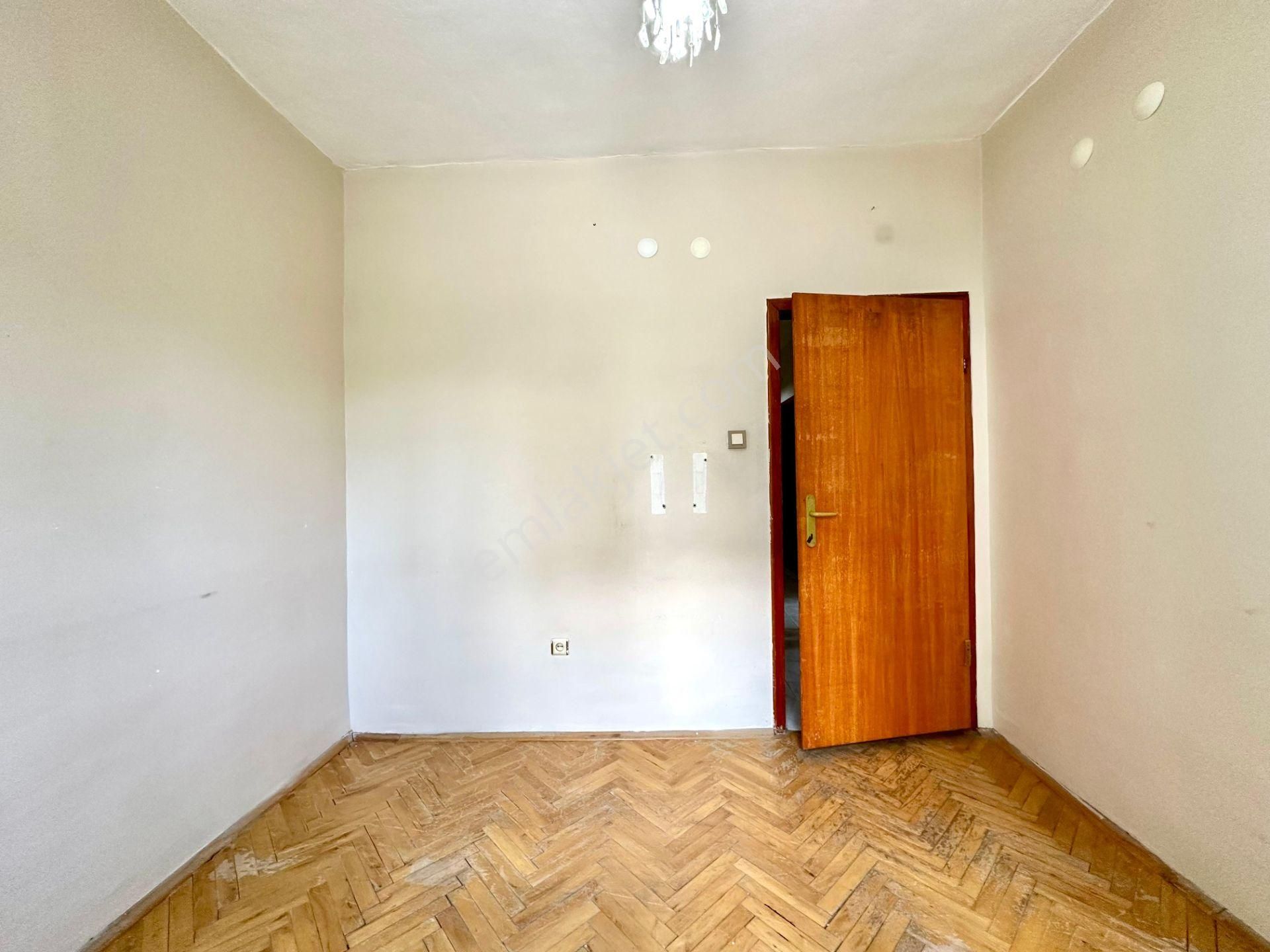 Kalecik Emlak'tan Çift Banyo Asansörlü, Güney Cephe 3+1 125m² - Görsel 16