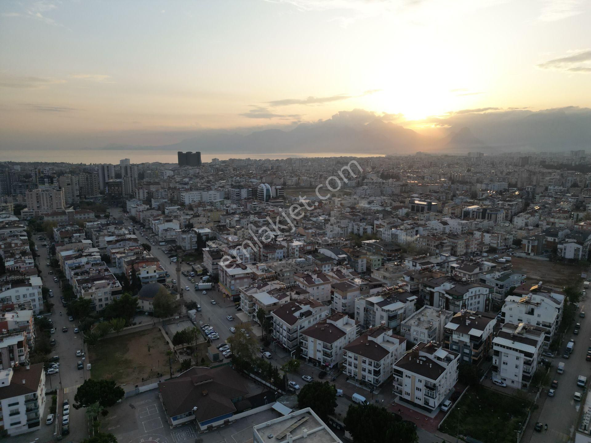 Muratpaşanın Gözdesi Etıler Mahallesınde Satılık 2+1