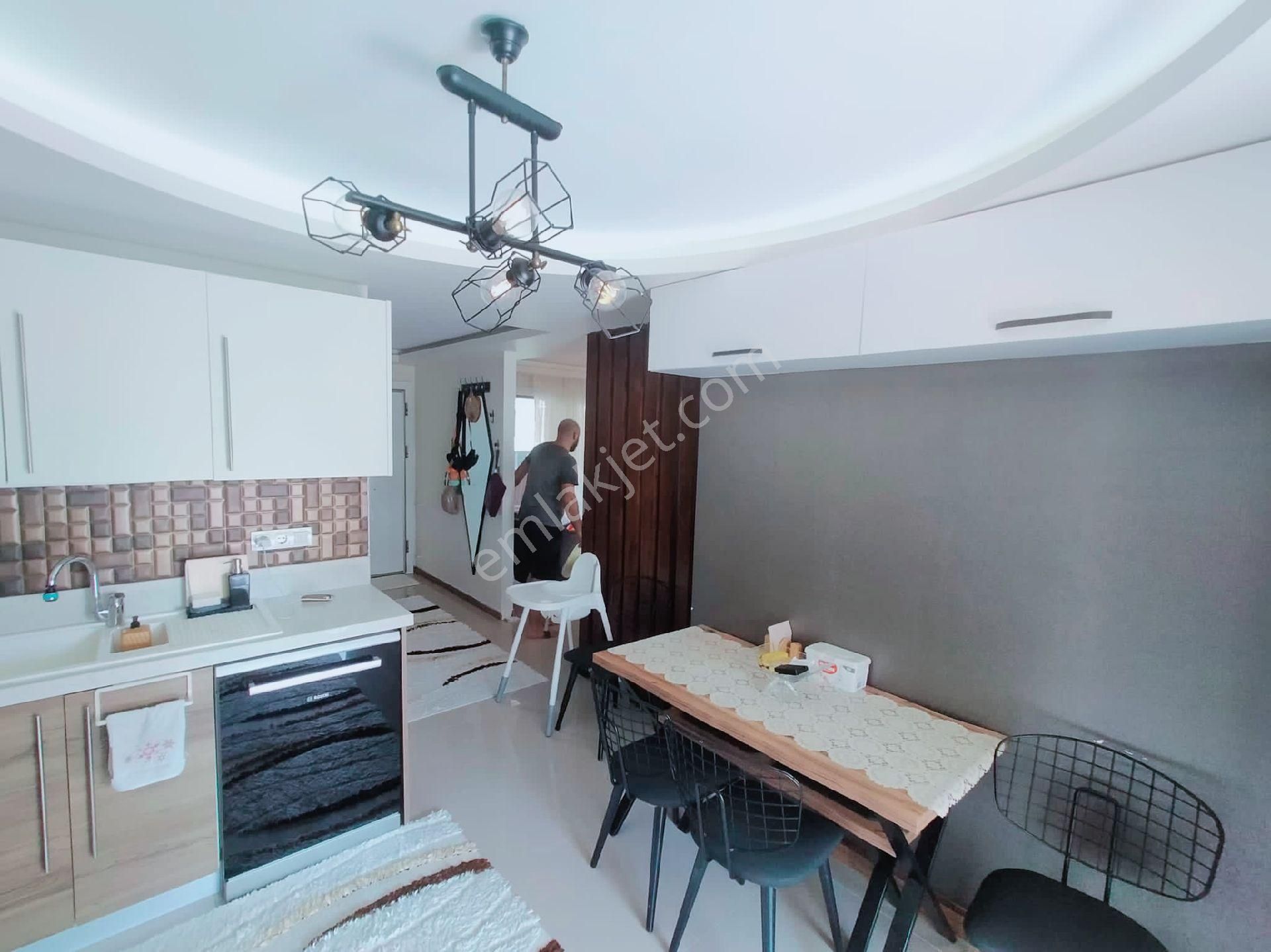 Soğucak Ta Manzaralı Ortak Havuzlu Köşe Konumlu 5+2 Villa - Görsel 8