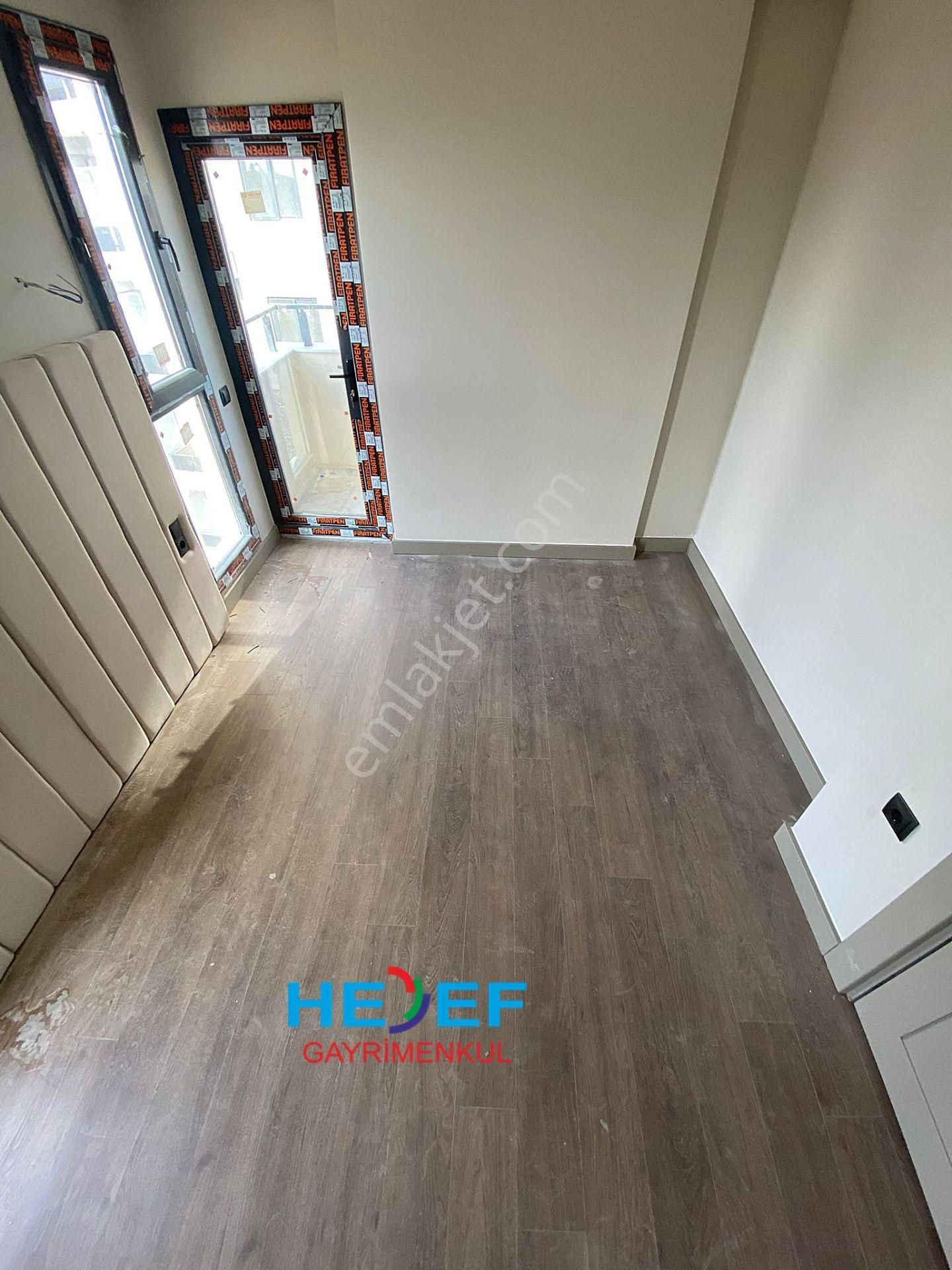 Hedef'ten Anayola Yakın Deniz Manzaralı Kiralık 1+1 Daire - Görsel 9