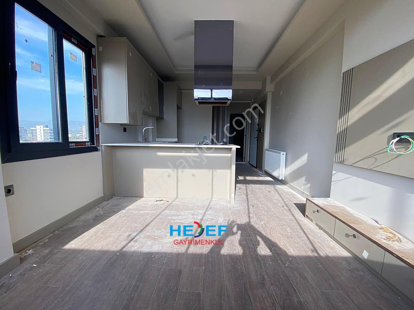 Hedef'ten Anayola Yakın Deniz Manzaralı Kiralık 1+1 Daire
