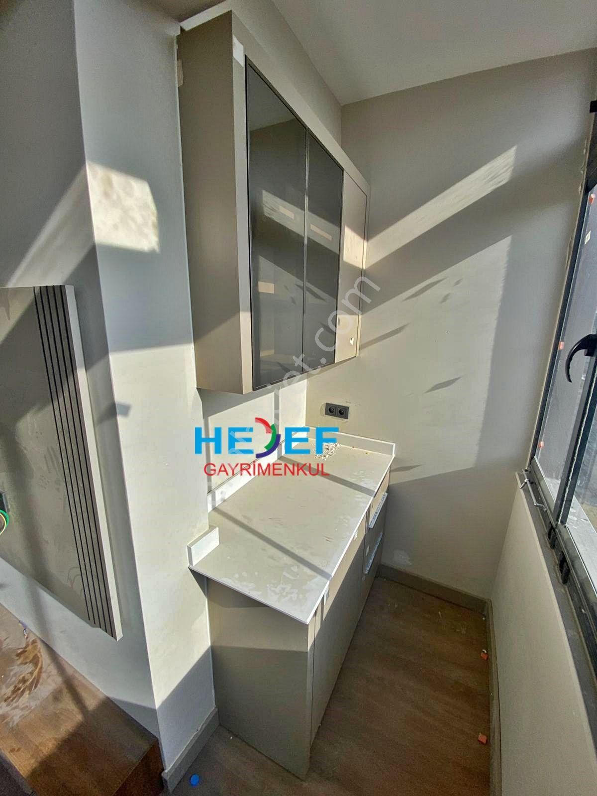 Hedef'ten Anayola Yakın Deniz Manzaralı Kiralık 1+1 Daire - Görsel 13