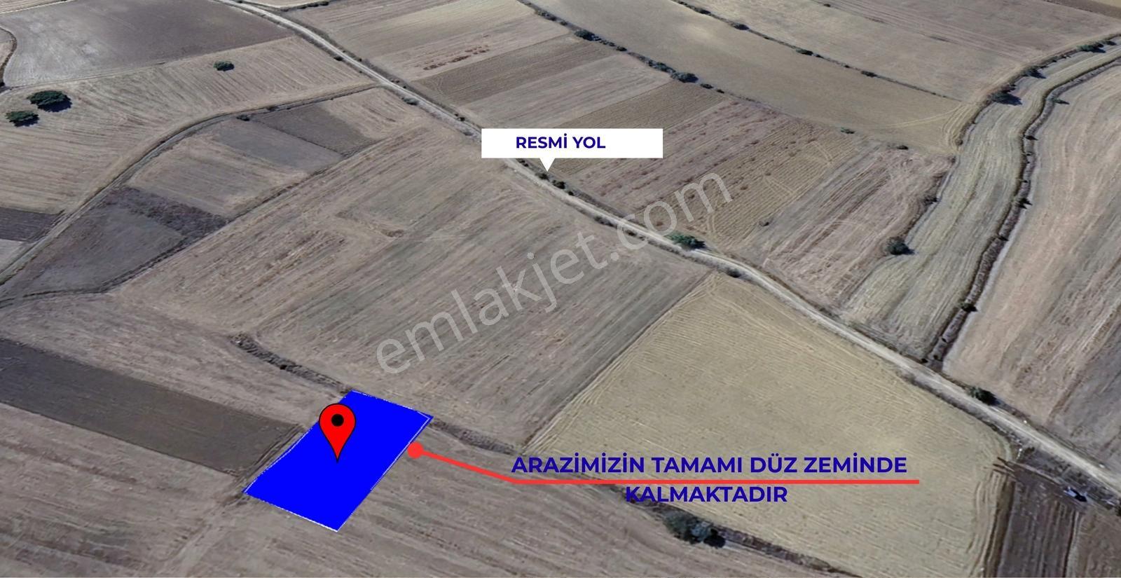 Kütahya Aslanapa'da Yol Kenarı 873 M2 Top Sahası Gibi Düz Arazi - Görsel 3