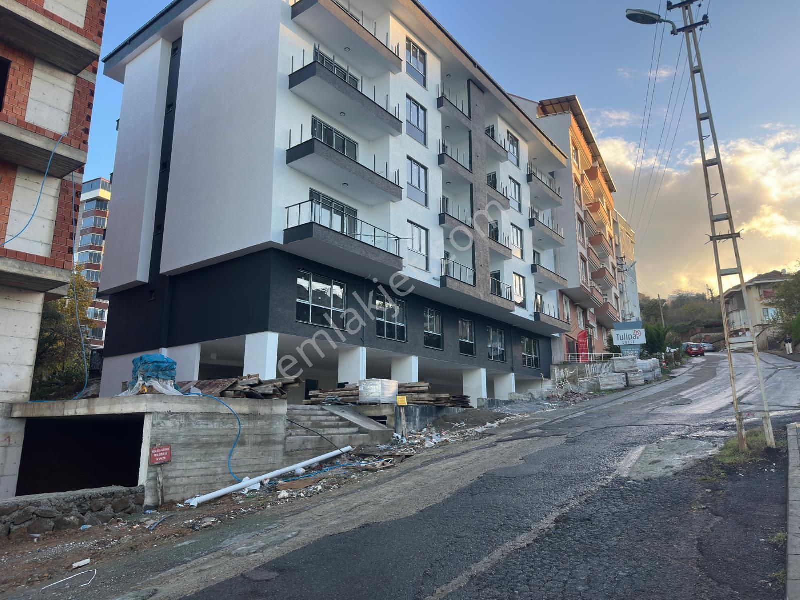 Trabzon'da Satılık 1+1 Sıfır Daire - Görsel 18