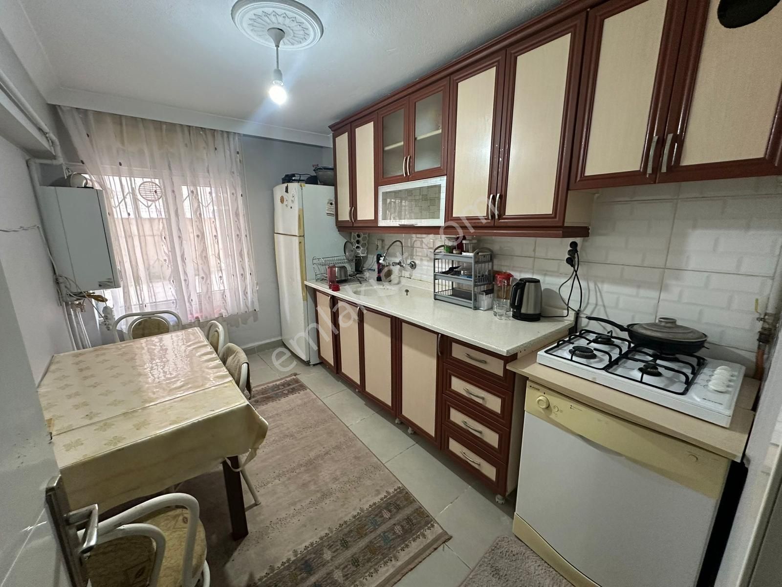 Mareşal Çakmak Mh. 2+1 Bahçe Katta Bağımsız Yapılı Kupon Daire