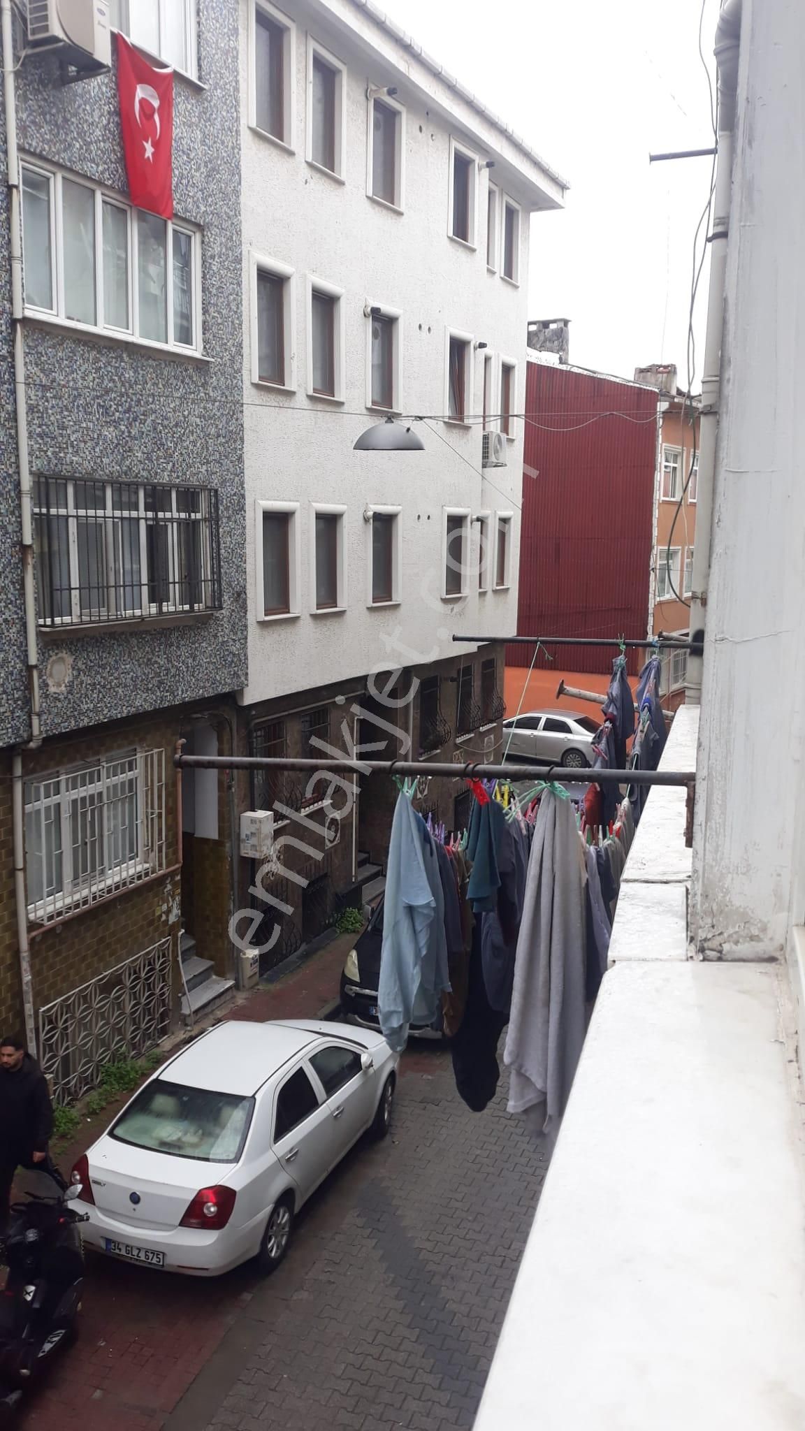 Cerrahpaşa Gayrimenkul Den 2+1 Giriş Kat - Görsel 25