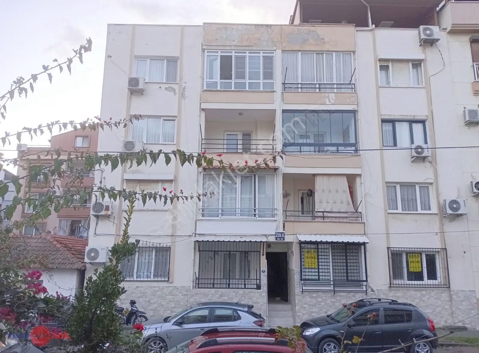 Dikili'nin Kalbinde Satılık 4+2 Dubleks Ayrı Mutfak Daire