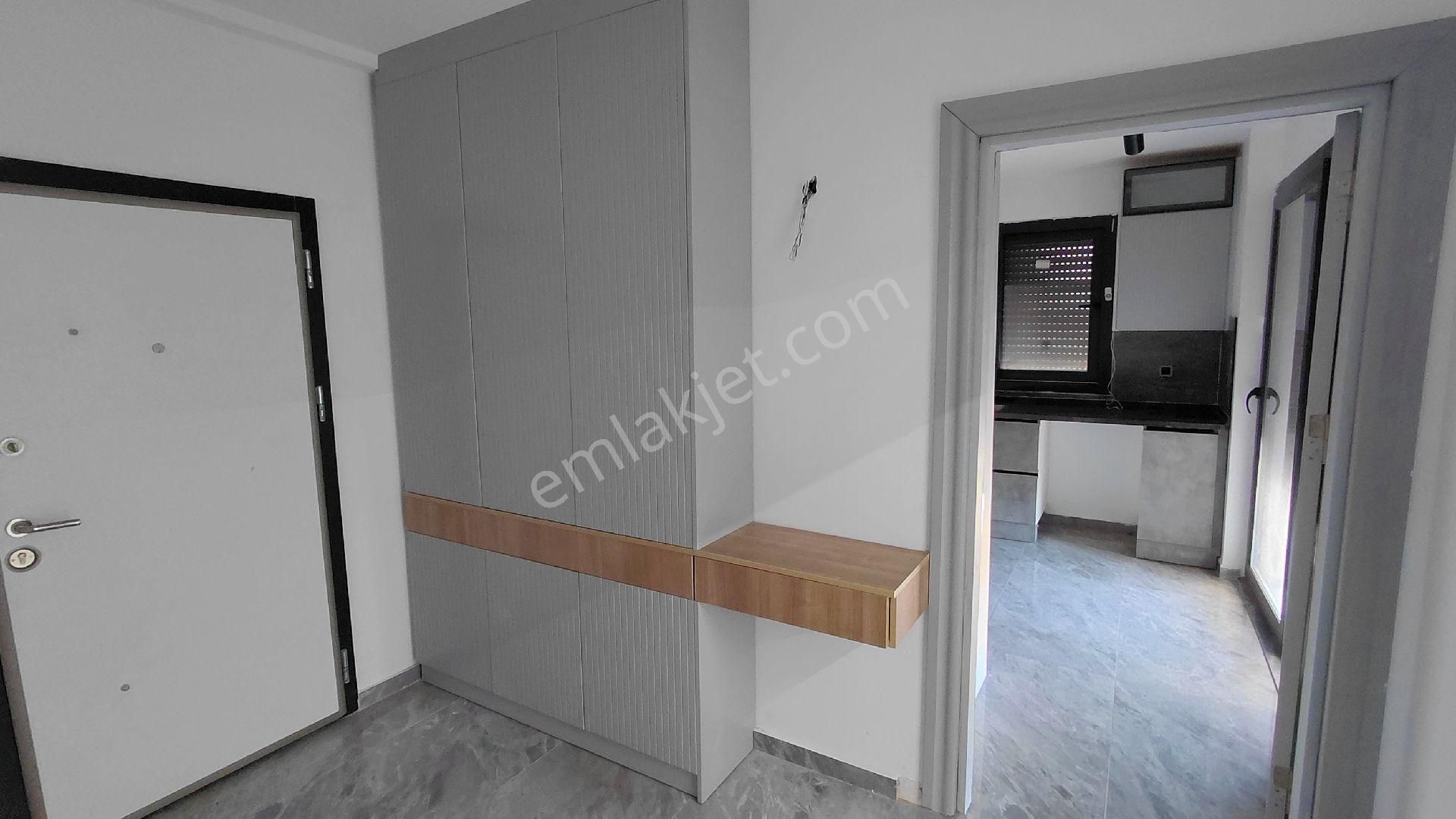 Abük Merkezde Müstalil ,havuzlu ,otoparklı,bahçeli 3+1 Villa - Görsel 31