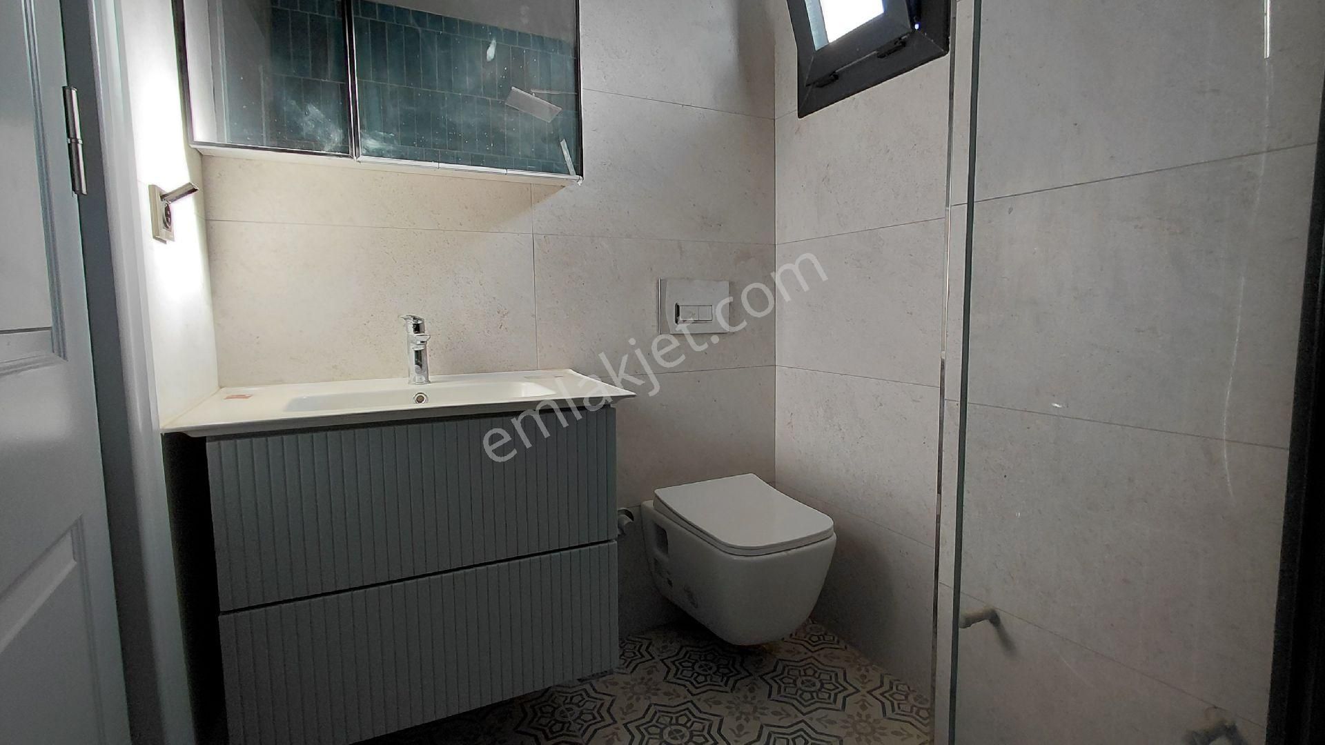 Abük Merkezde Müstalil ,havuzlu ,otoparklı,bahçeli 3+1 Villa - Görsel 27