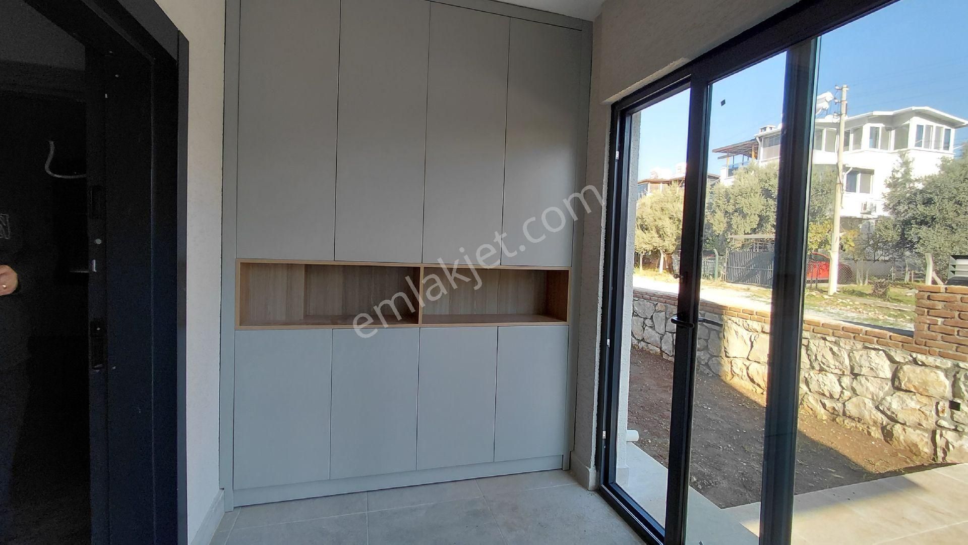 Abük Merkezde Müstalil ,havuzlu ,otoparklı,bahçeli 3+1 Villa - Görsel 7