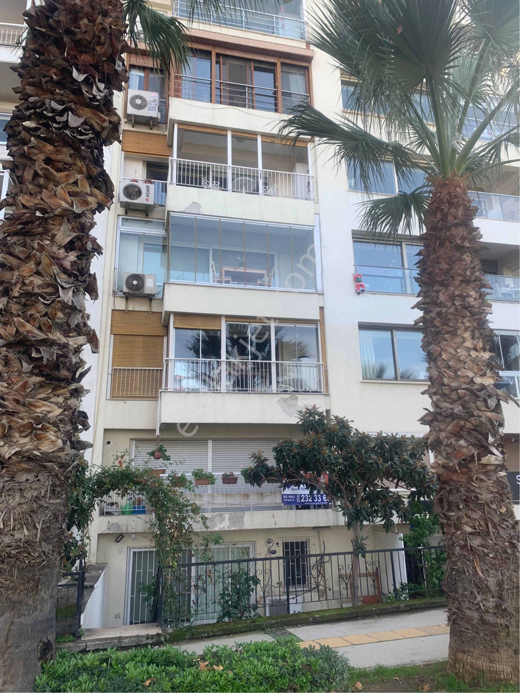 Mithatpaşa Köprü’de 3+1 Deniz Manzaralı Yalı Dairesi