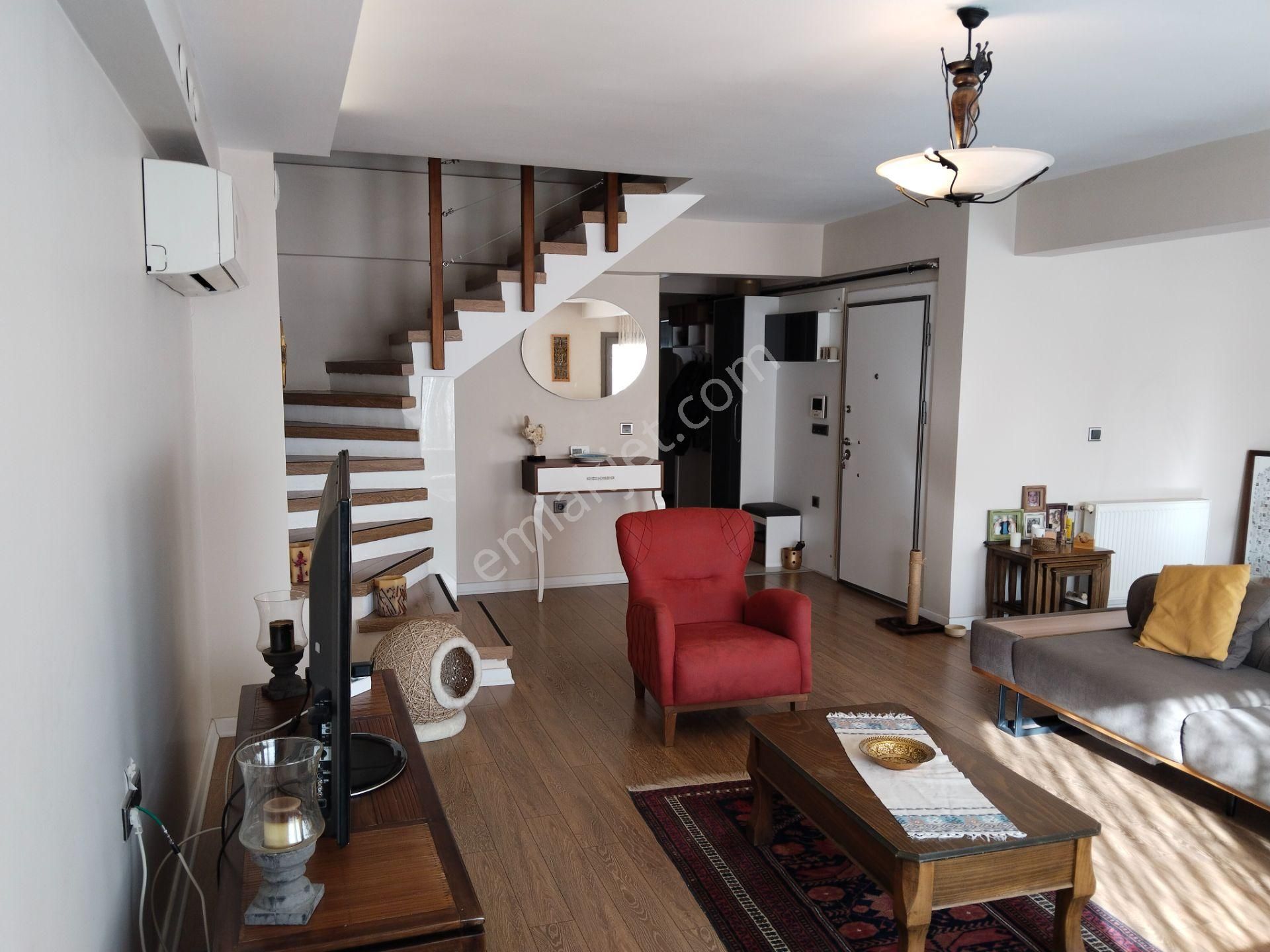 Karşıyaka Belediye Karşısı Dubleks Satılık 3+1 Daire - Görsel 7