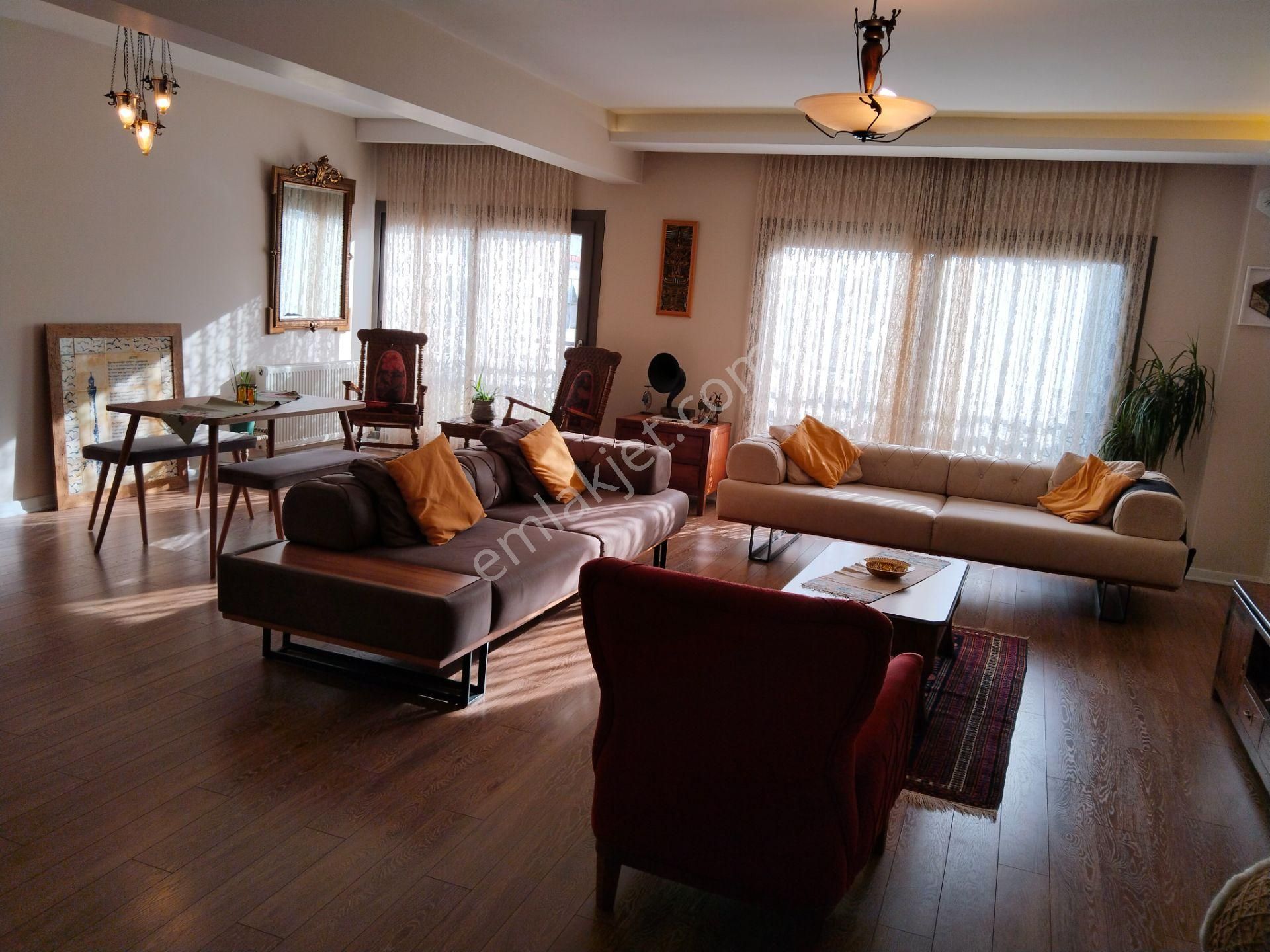 Karşıyaka Belediye Karşısı Dubleks Satılık 3+1 Daire - Görsel 8