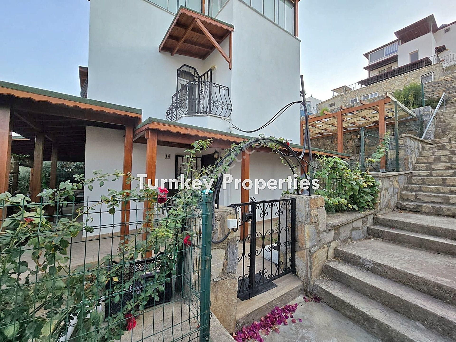 Plajlı Sitede, Doğa Ve Göl Manzaralı Satılık Müstakil 3+1 Villa - Görsel 17