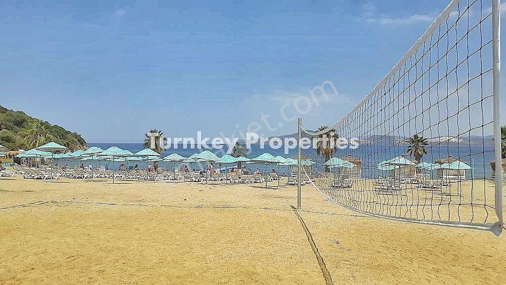 Plajlı Sitede, Doğa Ve Göl Manzaralı Satılık Müstakil 3+1 Villa - Görsel 2