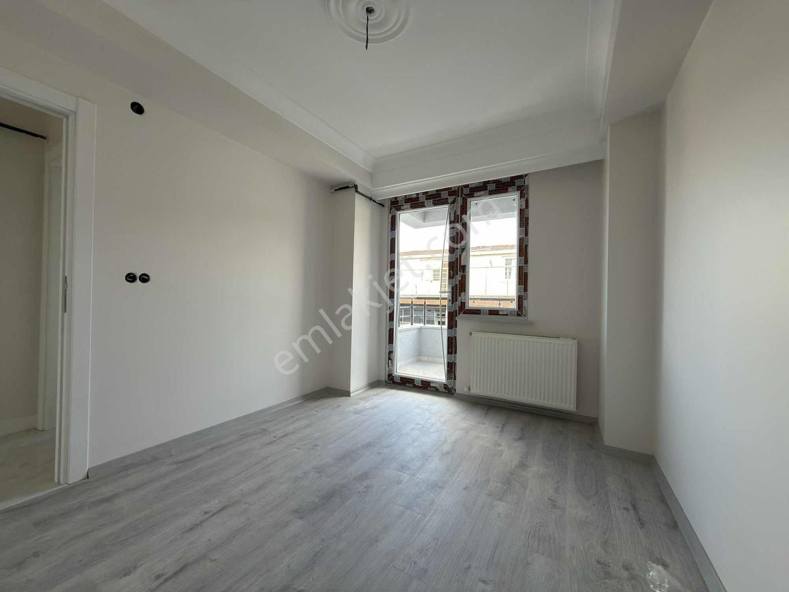 Salih Emlak 'tan Çift Cephe 2+1 Kullanışlı Sıfır 5.kat Daire - Görsel 8