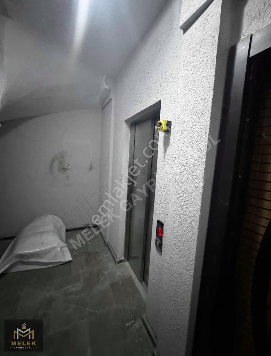 Esenler Orucreiste Satılık Sıfır 3+1 Bahçe Katı - Görsel 9