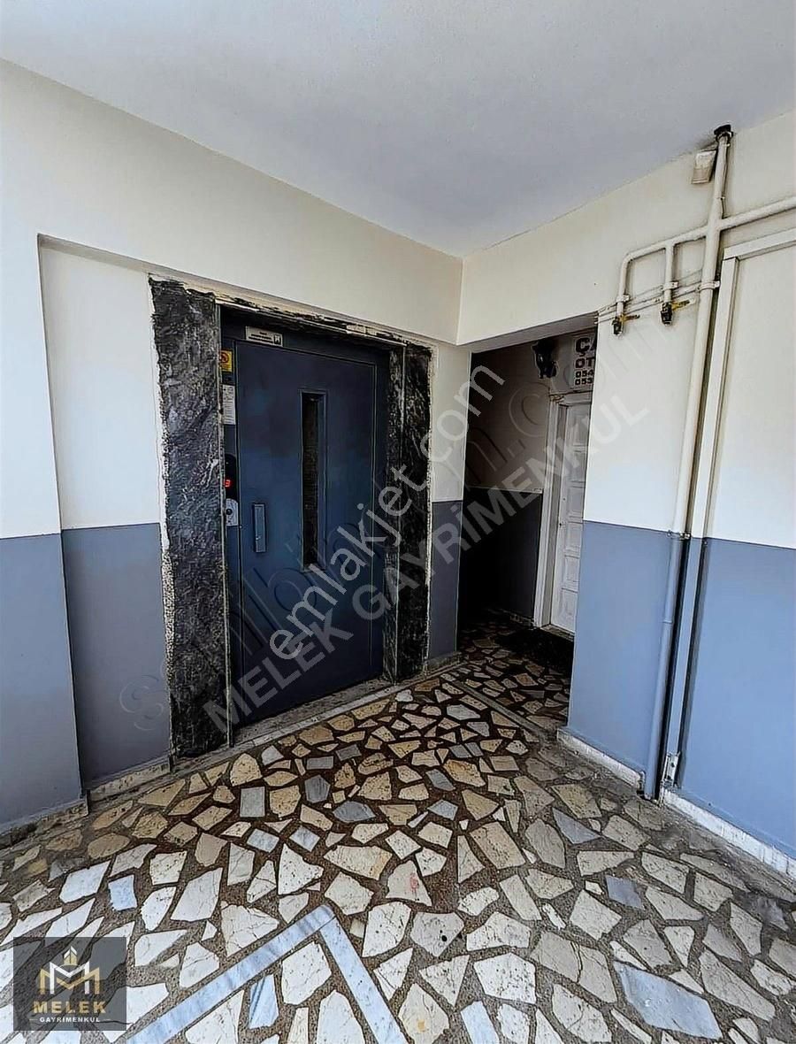 Bağcılar Yüzyıl Otocenter De Kiralık Ofis - Görsel 14