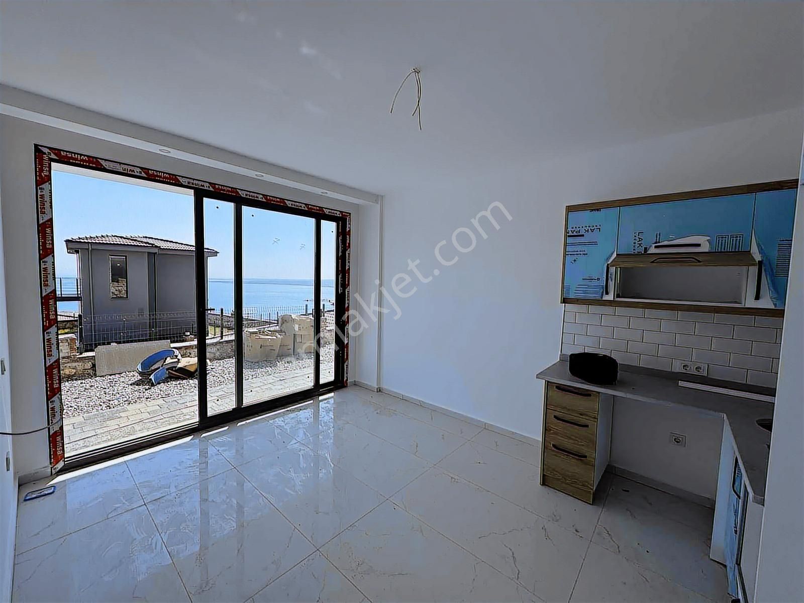 Akbük'te Sıfır Deniz Manzaralı Havuzlu Site İçinde 2+1 Dairemiz - Görsel 10