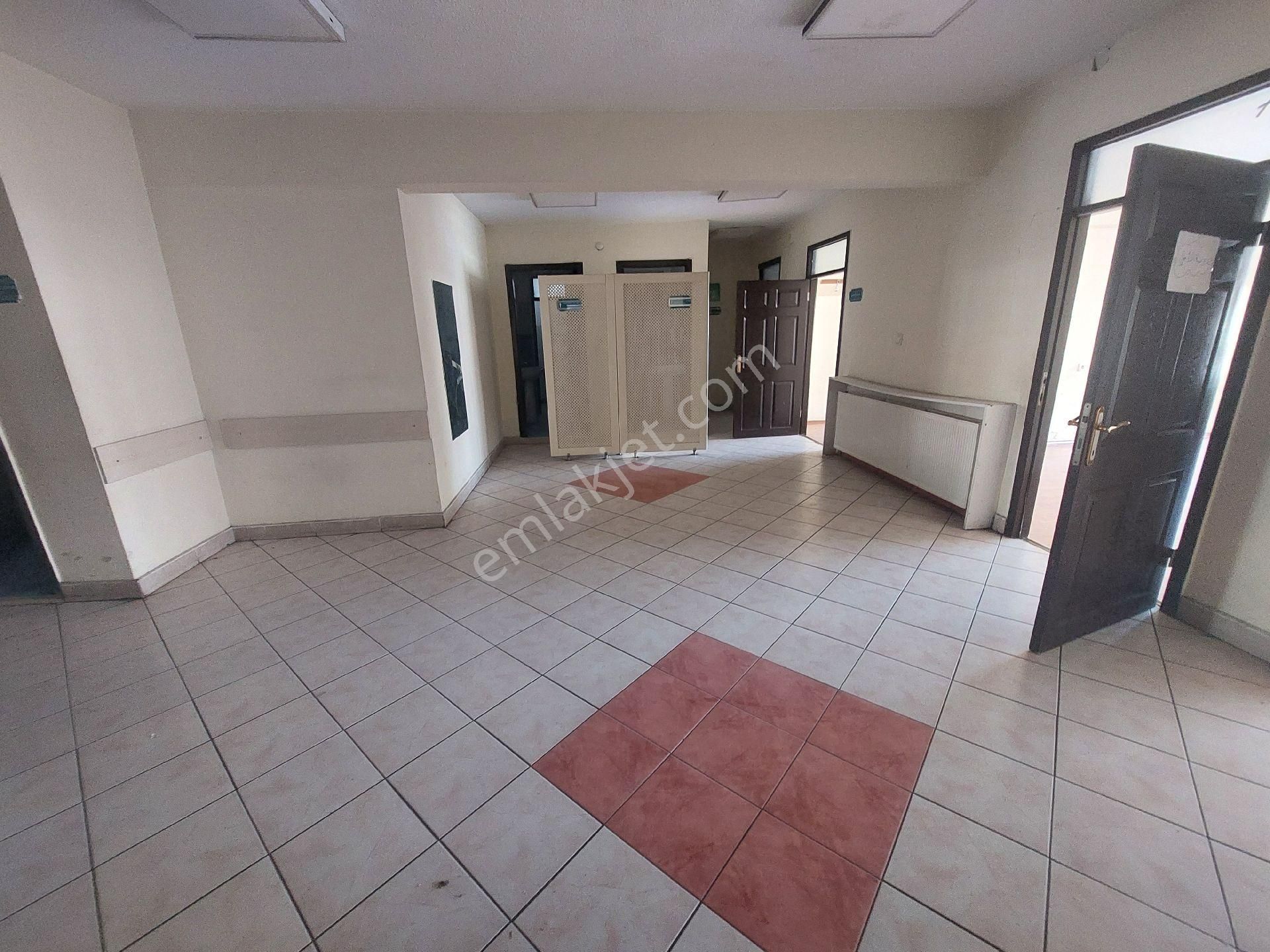 Arıkan Emlak İnşaat Dan Kiralık - Görsel 30