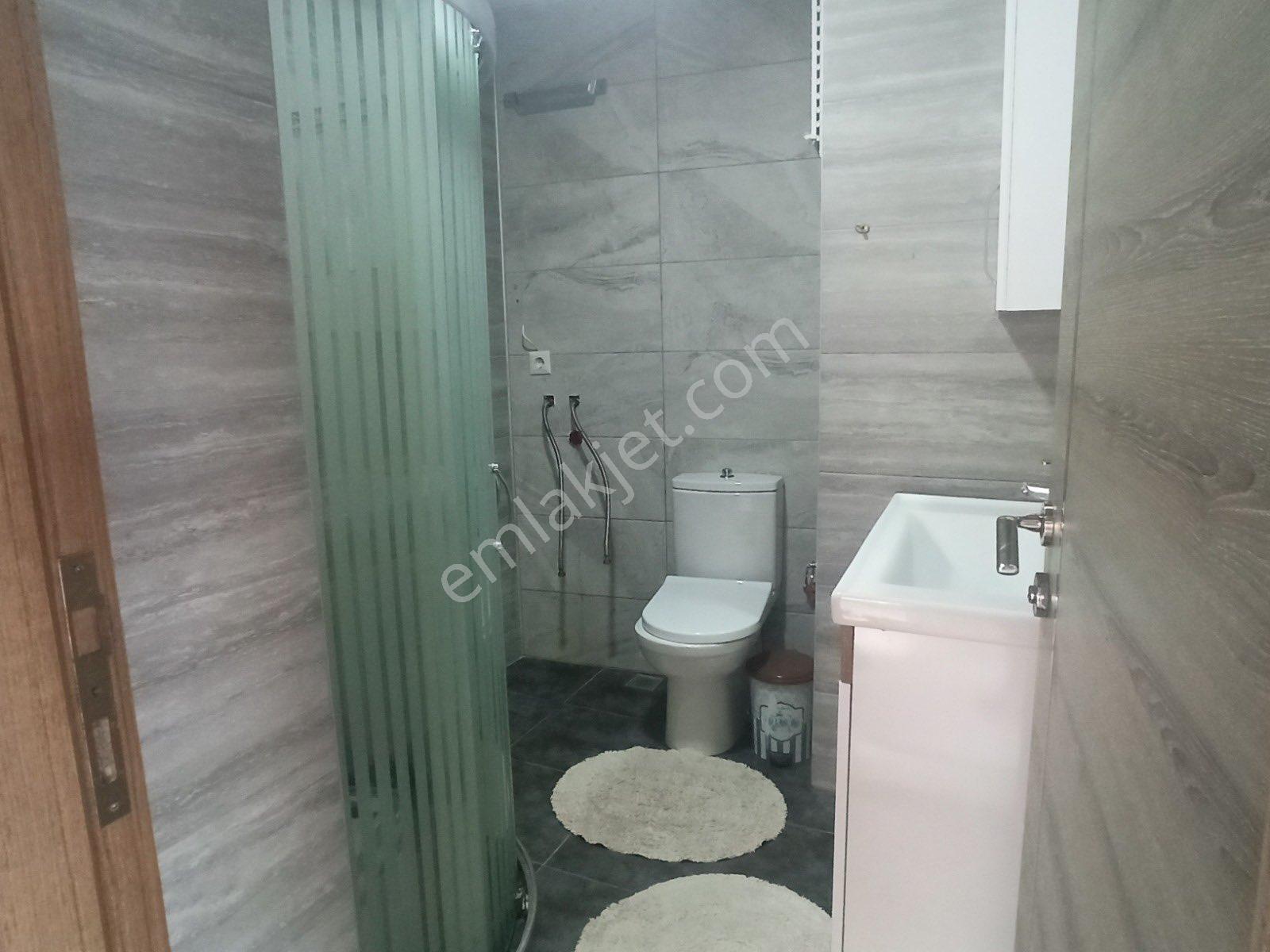 Kuşadası Merkezde Full Eşyalı 1+1 2.kat Satılık Daire - Görsel 7