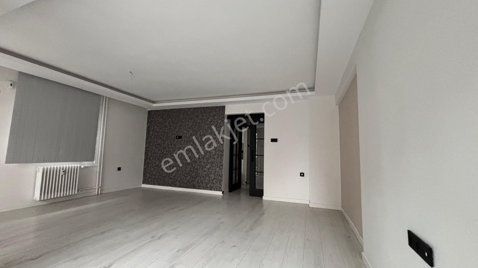 Beşevler Mahallesinde Arakat İçi Yenilenmiş 3+1 Dare - Görsel 6