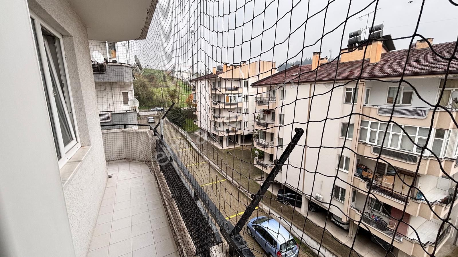 Beşevler Mahallesinde Arakat İçi Yenilenmiş 3+1 Dare - Görsel 16