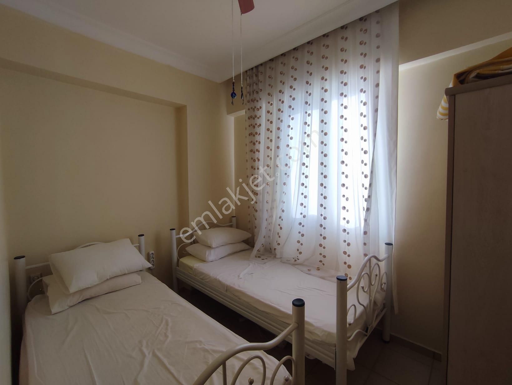 Altınkum Mahallesinde Denize 2 Dk Yürüme Mesafesinde Ön Cephe 2+1 Satılık Daire - Görsel 4