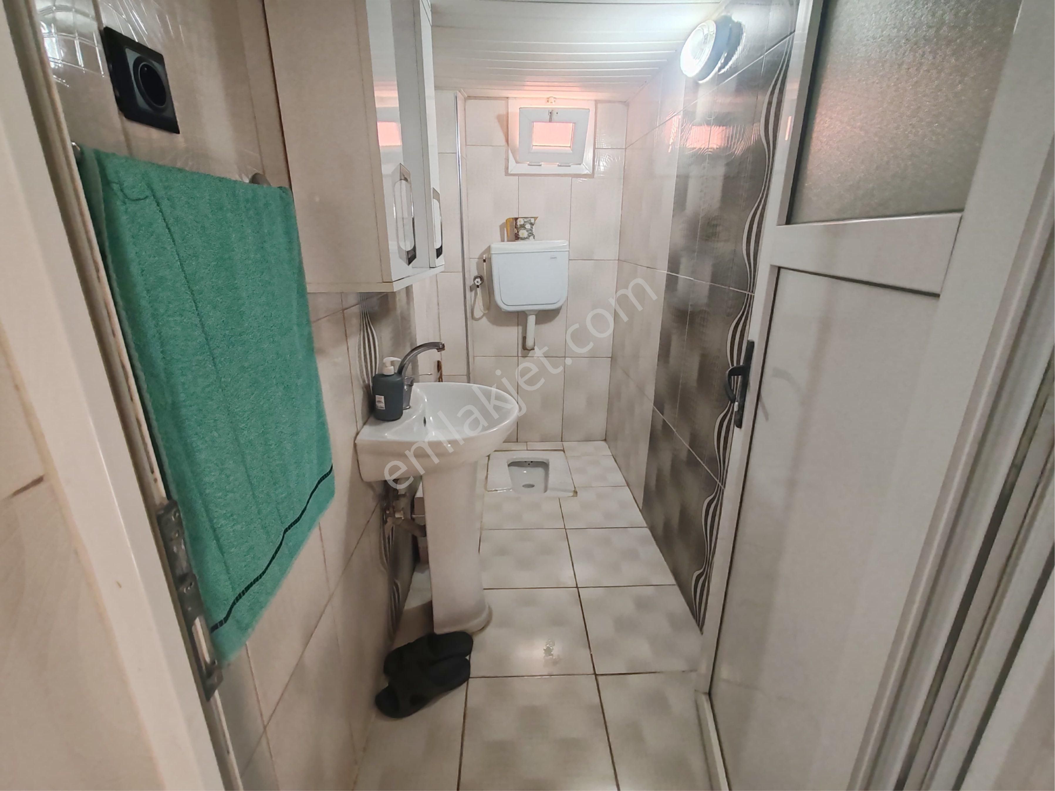 Tarsus Yeşilyurt Mahallesi'nde Kasım Ekenler Bulvarı , İçi Bakımlı Müstakil Ev ! - Görsel 14