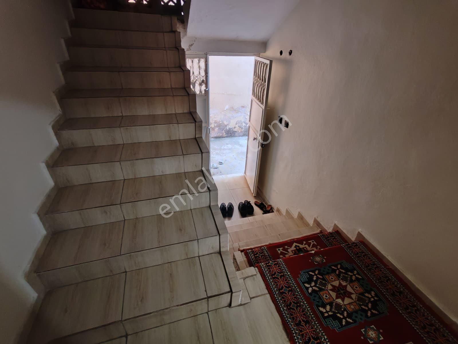 Tarsus Yeşilyurt Mahallesi'nde Kasım Ekenler Bulvarı , İçi Bakımlı Müstakil Ev ! - Görsel 4