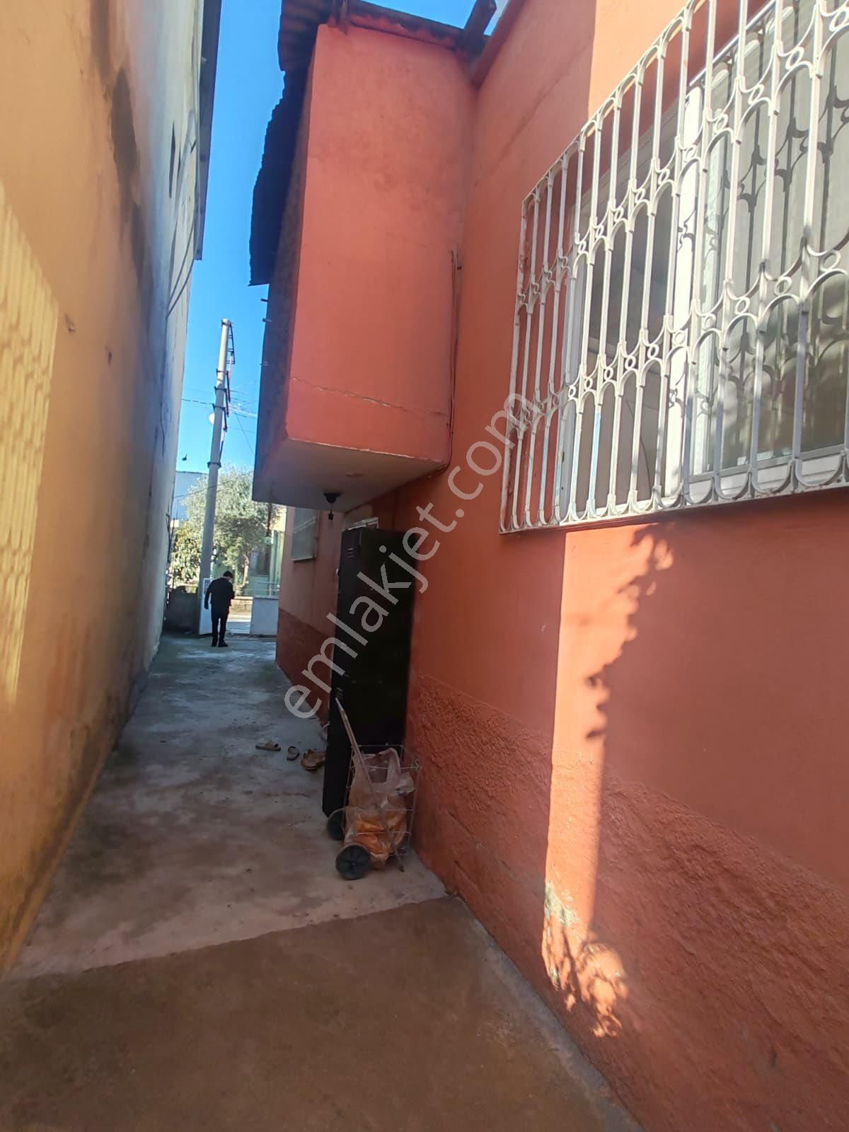 Tarsus Yeşilyurt Mahallesi'nde Kasım Ekenler Bulvarı , İçi Bakımlı Müstakil Ev ! - Görsel 2