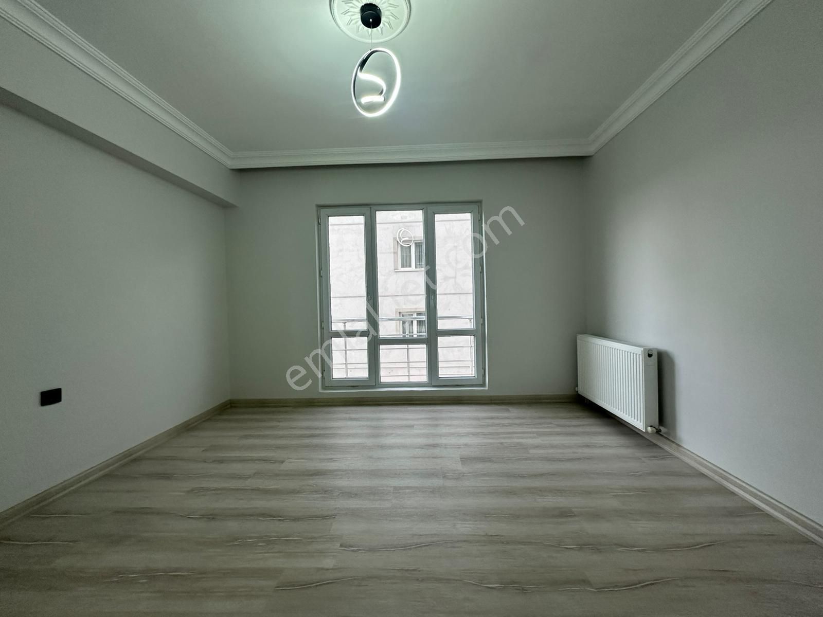 Ufuktepe Cadde Üzeri Asansörlü Geniş Full Yapılı 3+1 - Görsel 24