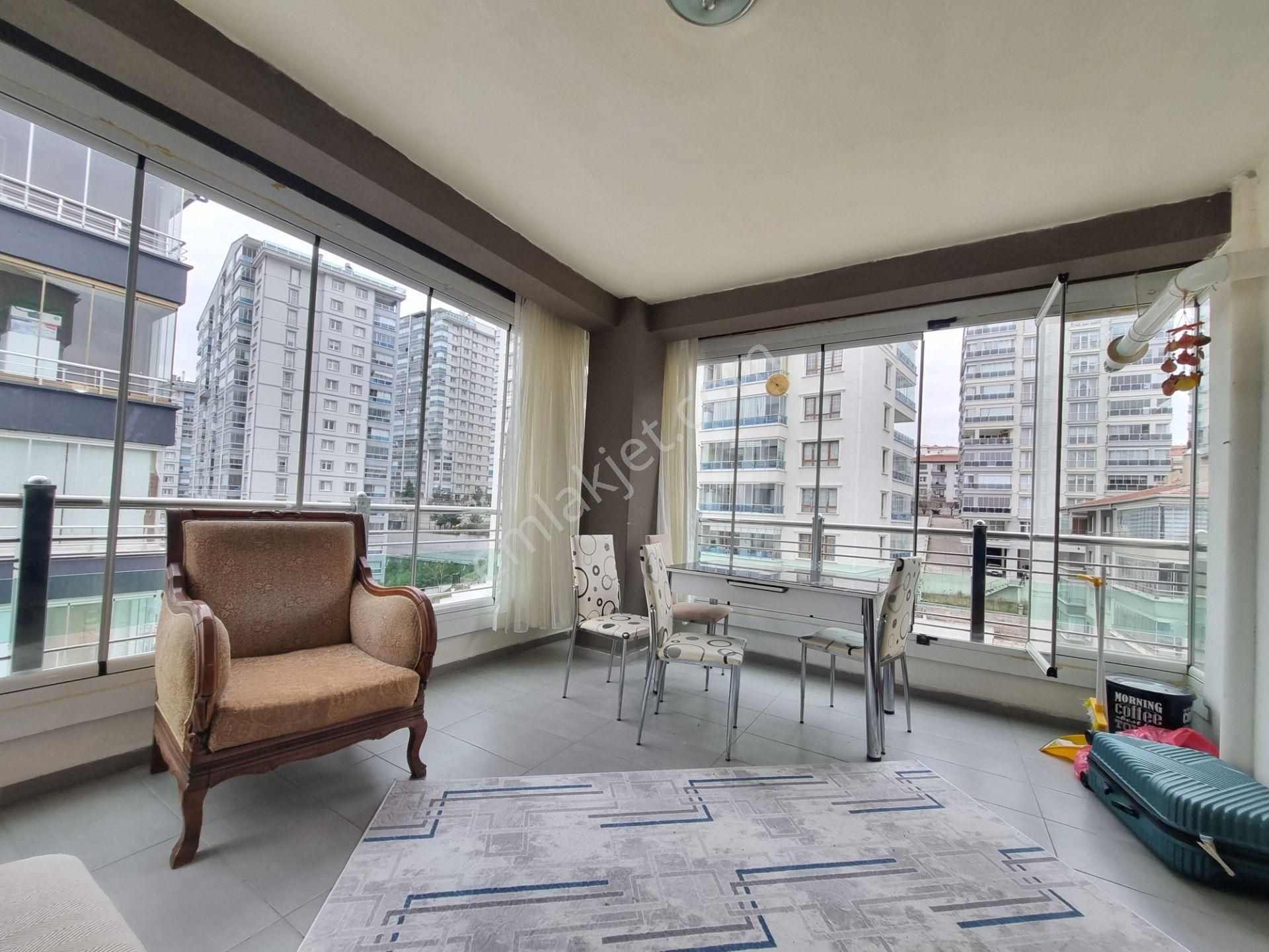 Sivas Caddesinde - Lüks Yapılı - Geniş - 2 Cam Balkonlu - 3+1... - Görsel 12