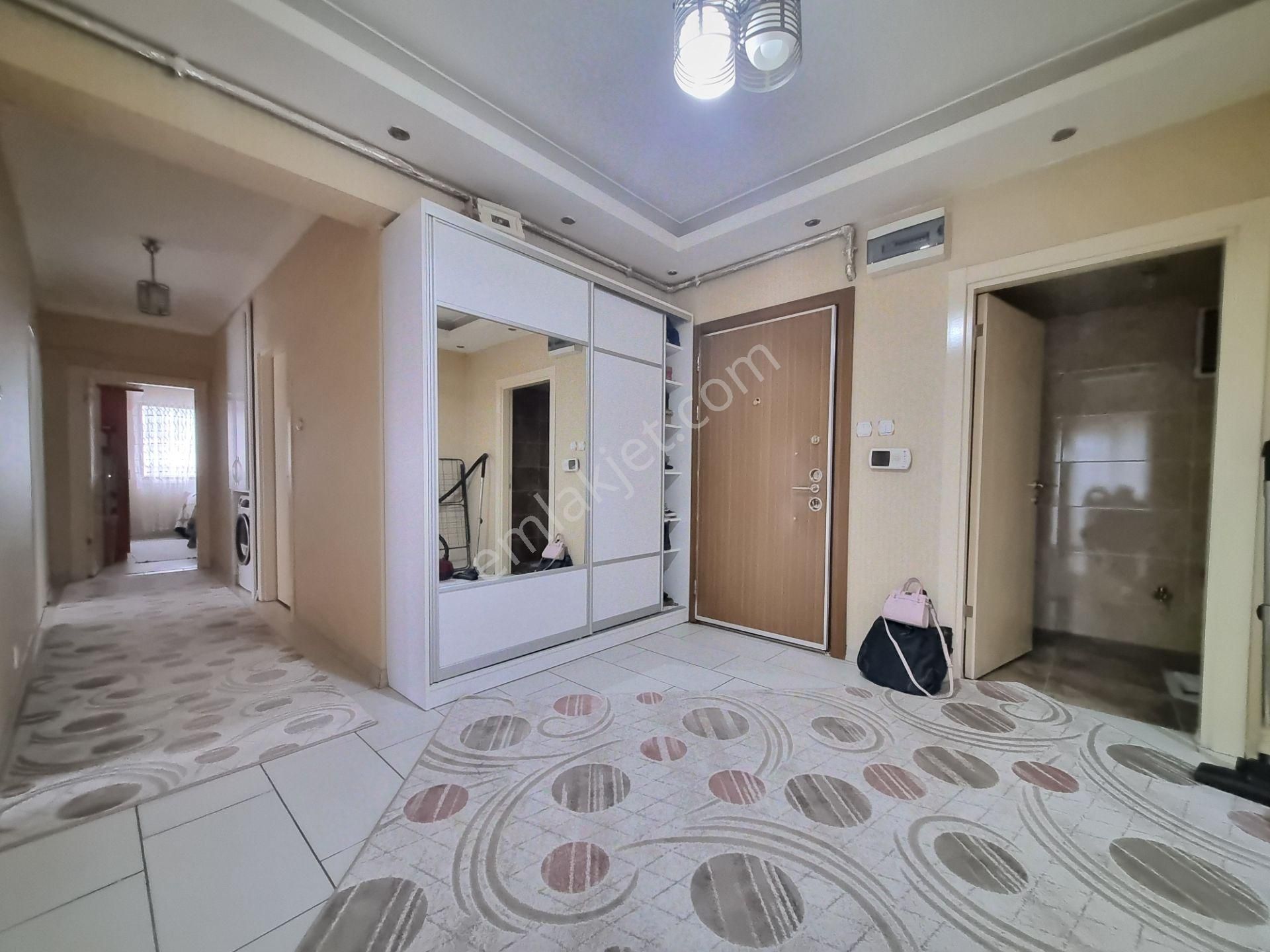 Sivas Caddesinde - Lüks Yapılı - Geniş - 2 Cam Balkonlu - 3+1... - Görsel 13