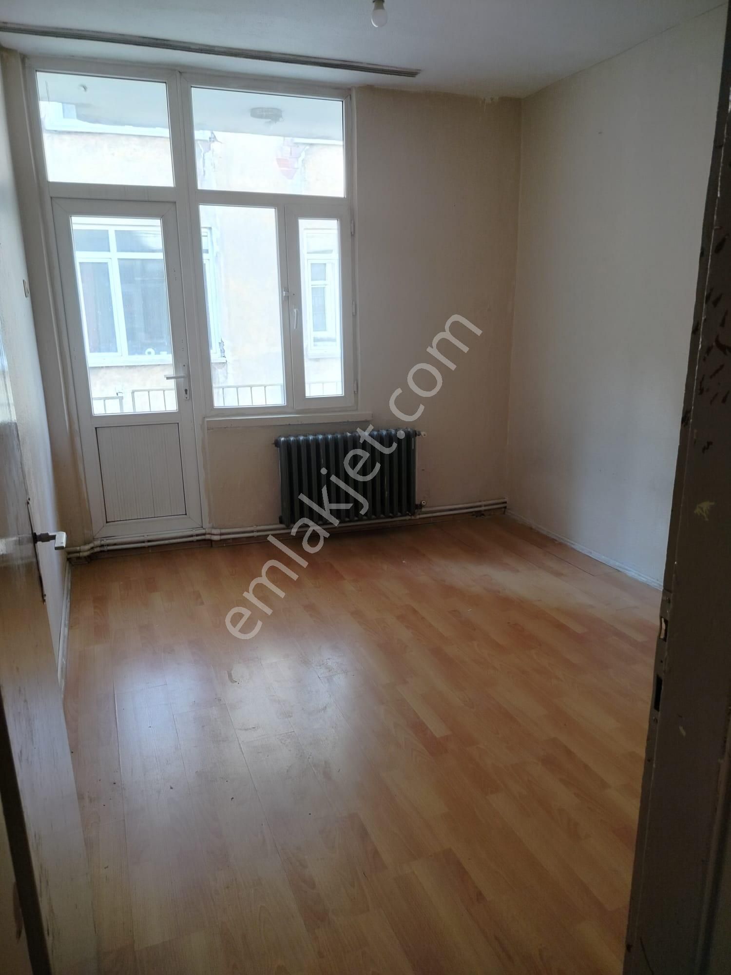 Afyon Tezcan Emlaktan Marulcu Mahallesinde 3+1 Satılık Daire - Görsel 4