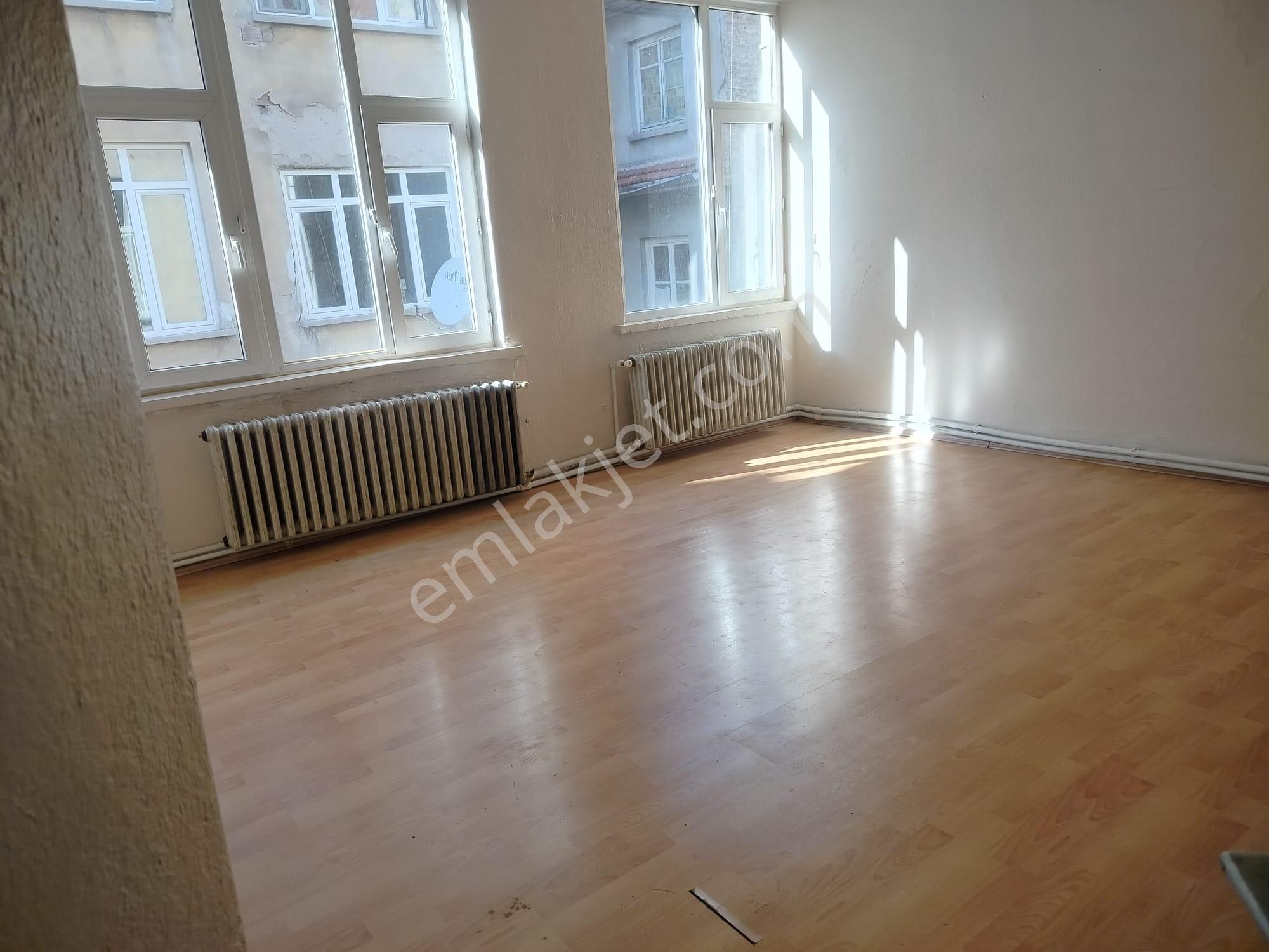 Afyon Tezcan Emlaktan Marulcu Mahallesinde 3+1 Satılık Daire - Görsel 6