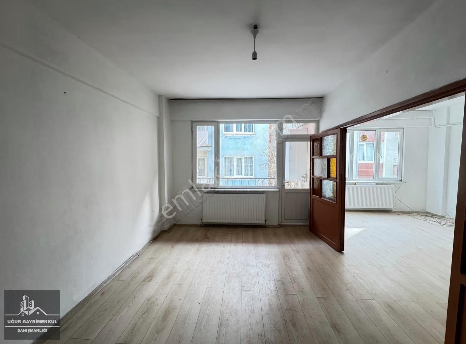 Uğur Gayrimenkul'den Ilıca Caddesinde Kiralık 3+1 Daire - Görsel 14