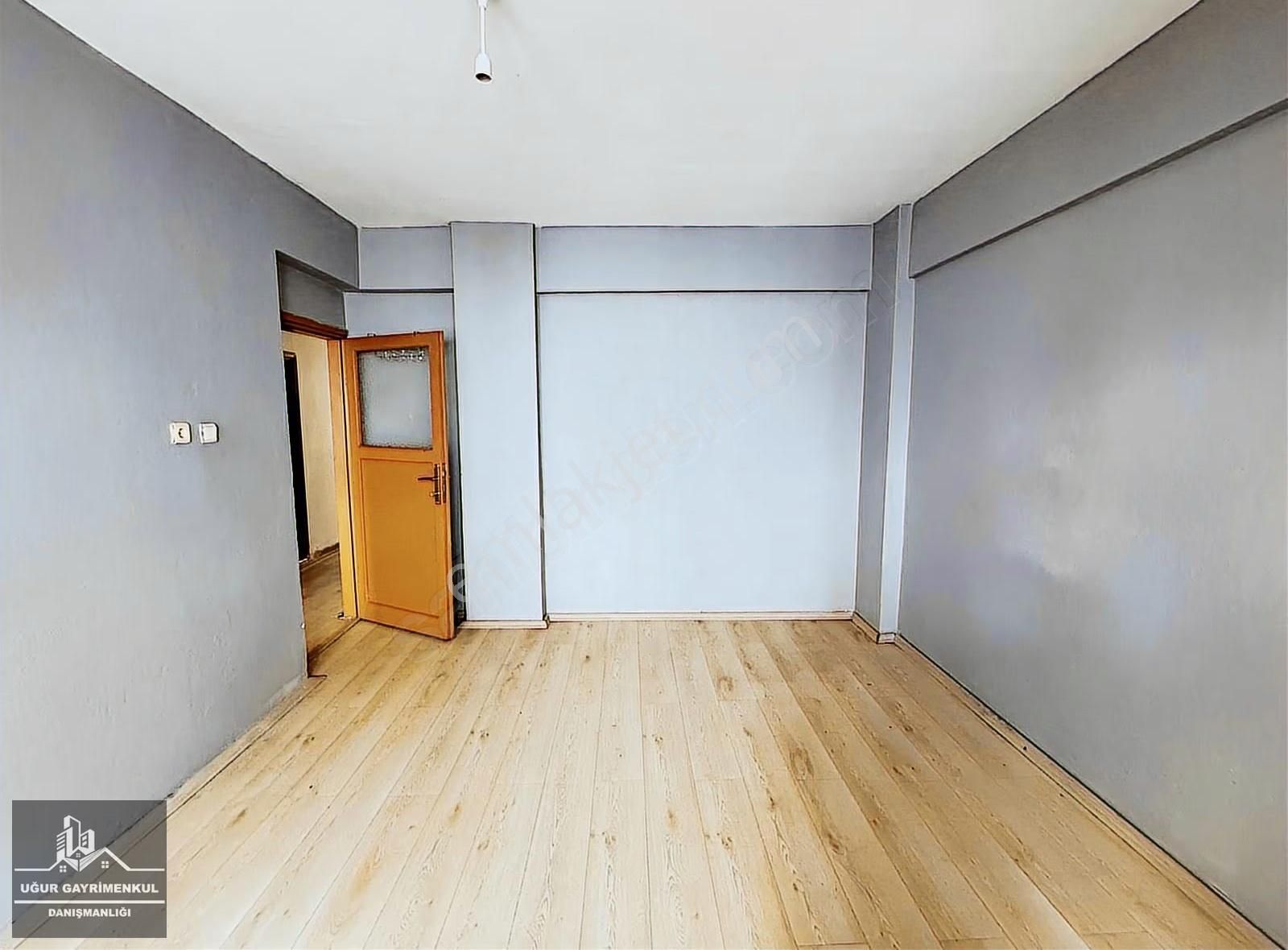 Uğur Gayrimenkul'den Ilıca Caddesinde Kiralık 3+1 Daire - Görsel 5