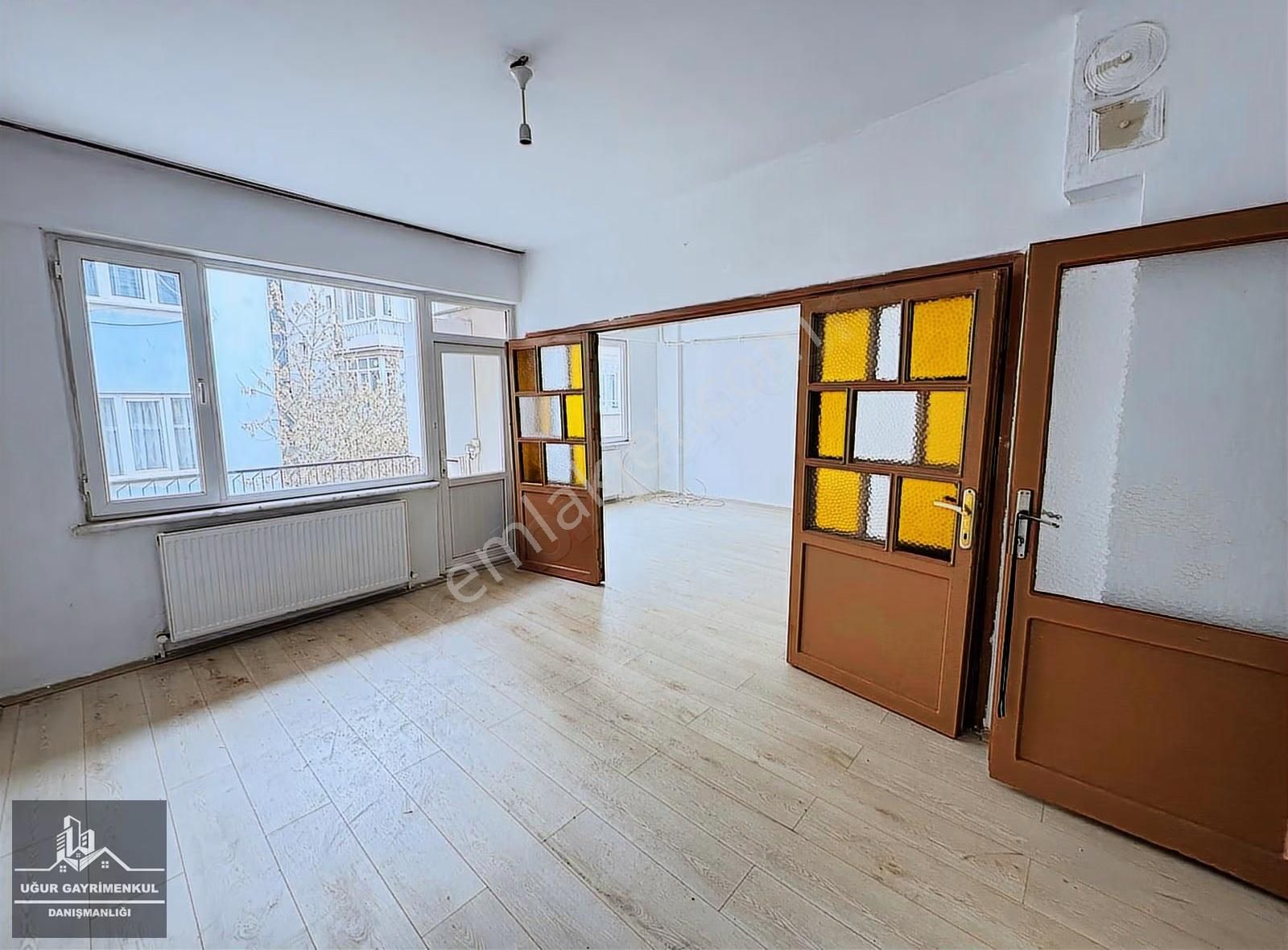 Uğur Gayrimenkul'den Ilıca Caddesinde Kiralık 3+1 Daire - Görsel 15