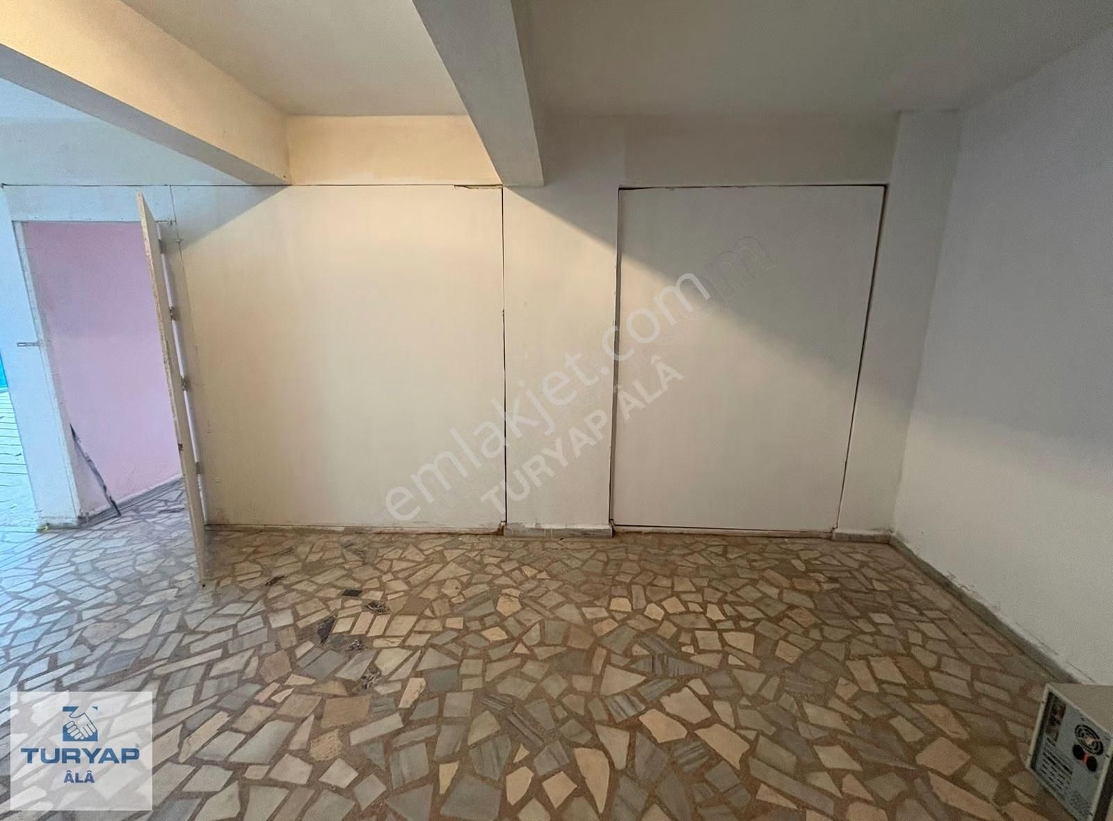 Turyap Ala'dan Karadeniz Mahallesinde Satılık Dükkan & Depo - Görsel 2