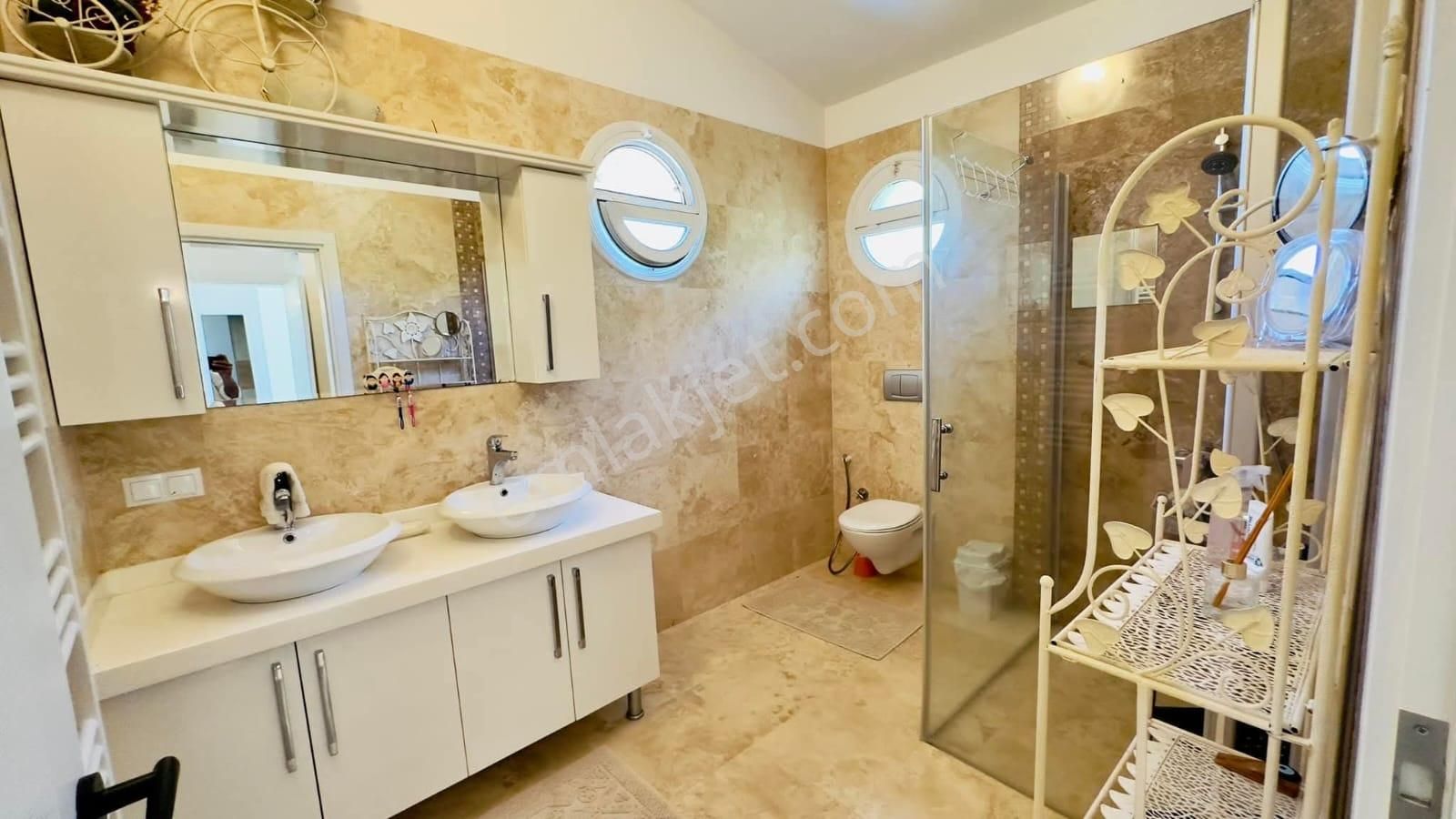 Kuşadası Soğucakta 6+2 Müstakil Villa. - Görsel 23