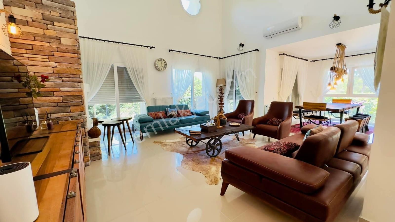 Kuşadası Soğucakta 6+2 Müstakil Villa. - Görsel 9