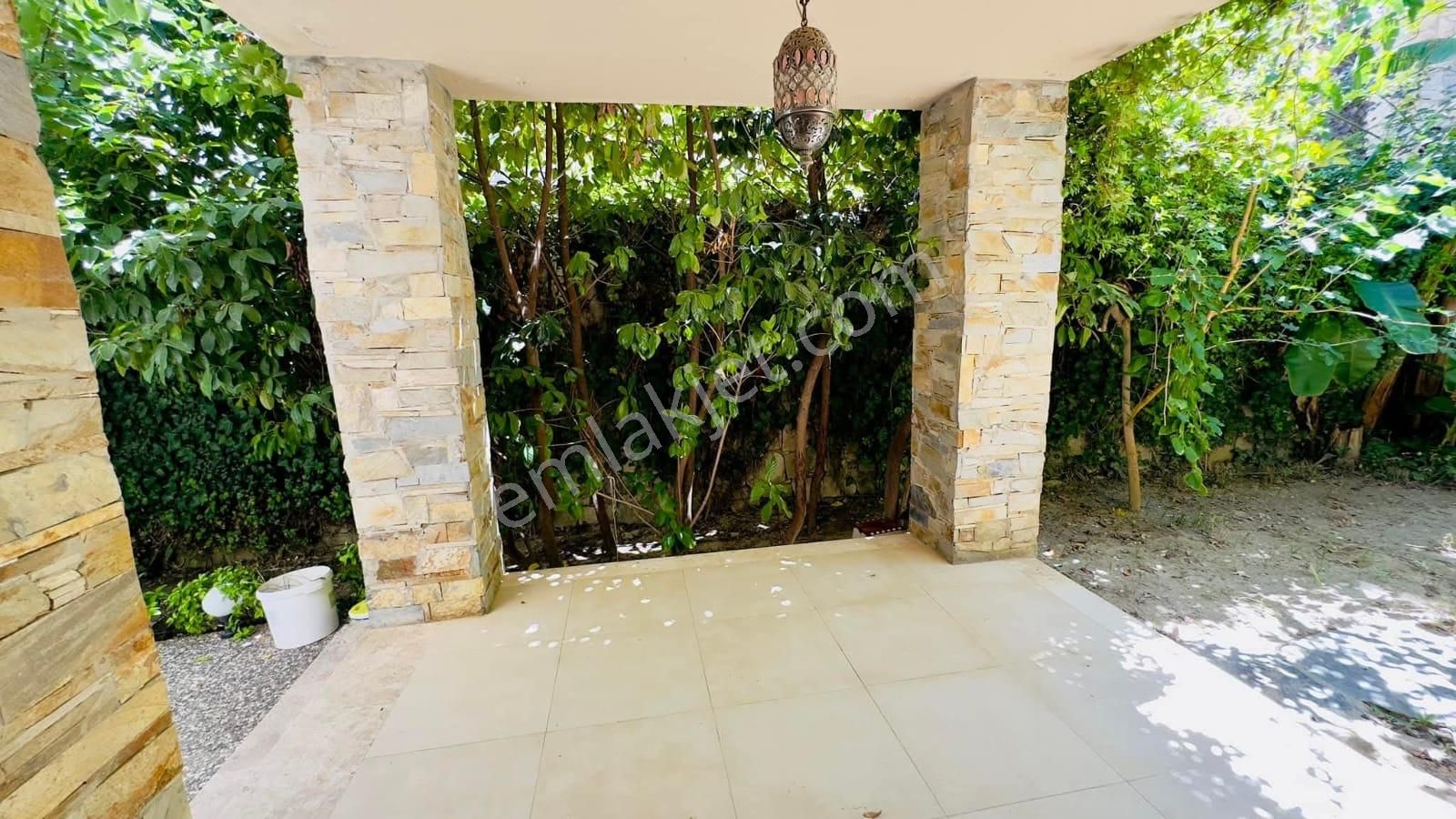 Kuşadası Soğucakta 6+2 Müstakil Villa. - Görsel 31