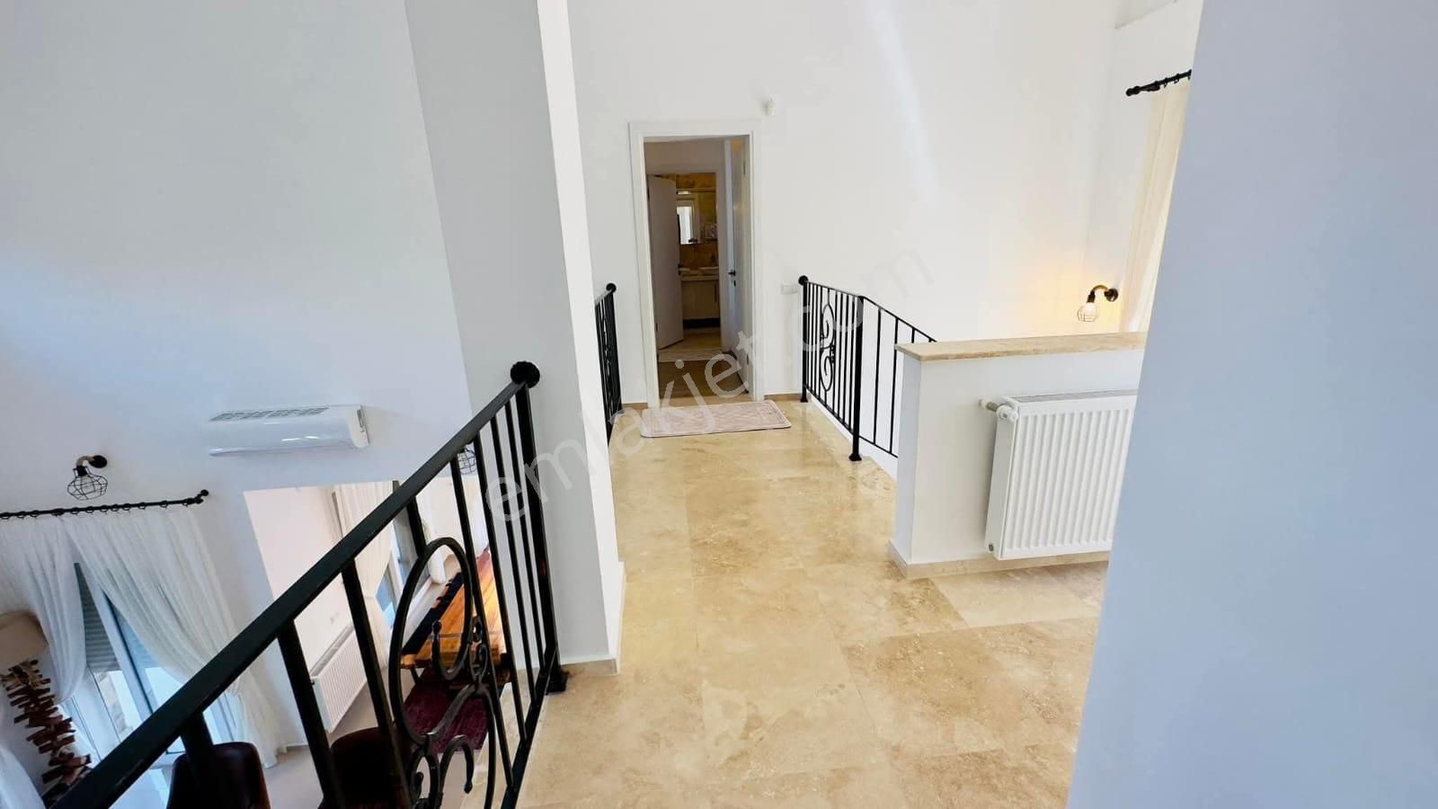 Kuşadası Soğucakta 6+2 Müstakil Villa. - Görsel 12