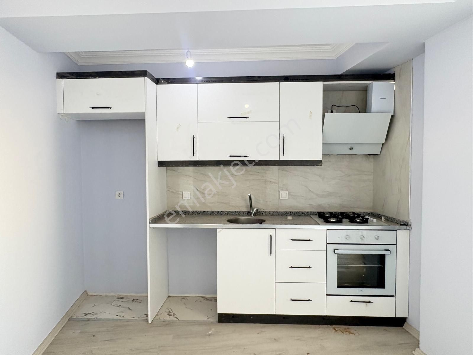 Ayrancılar Fevzi Çakmak Mah 2+1 Satılık Sofır Daire 110 M²