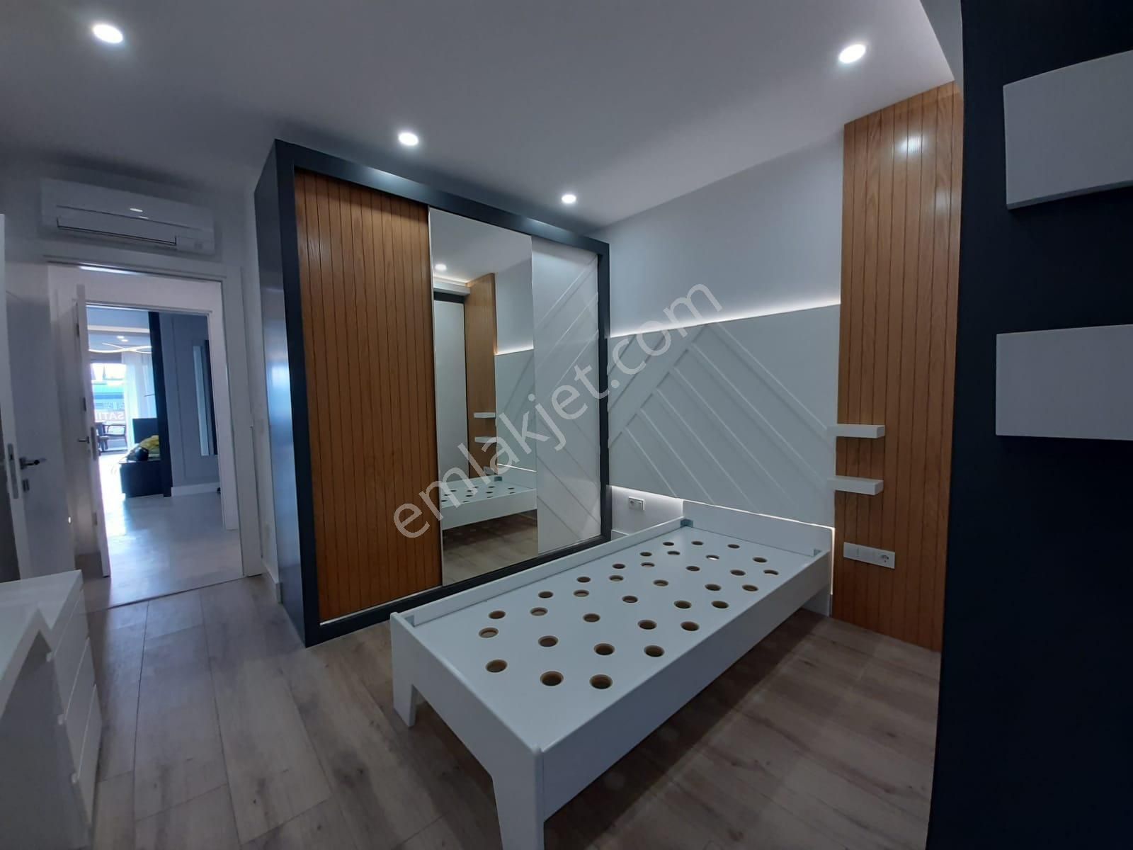 Konyaaltı 'nda Donanımlı Site İçerisinde 4+1 Ultra Lüks Dubleks - Görsel 3