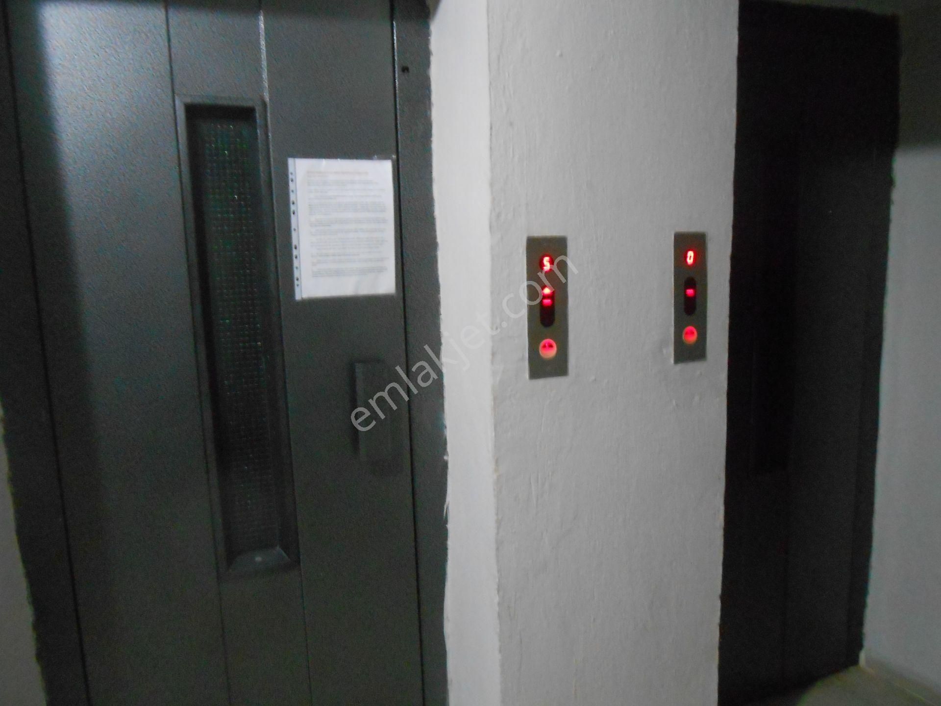 Site İçerisinde D.gazlı Ara Kat Kiralık Daire - Görsel 14