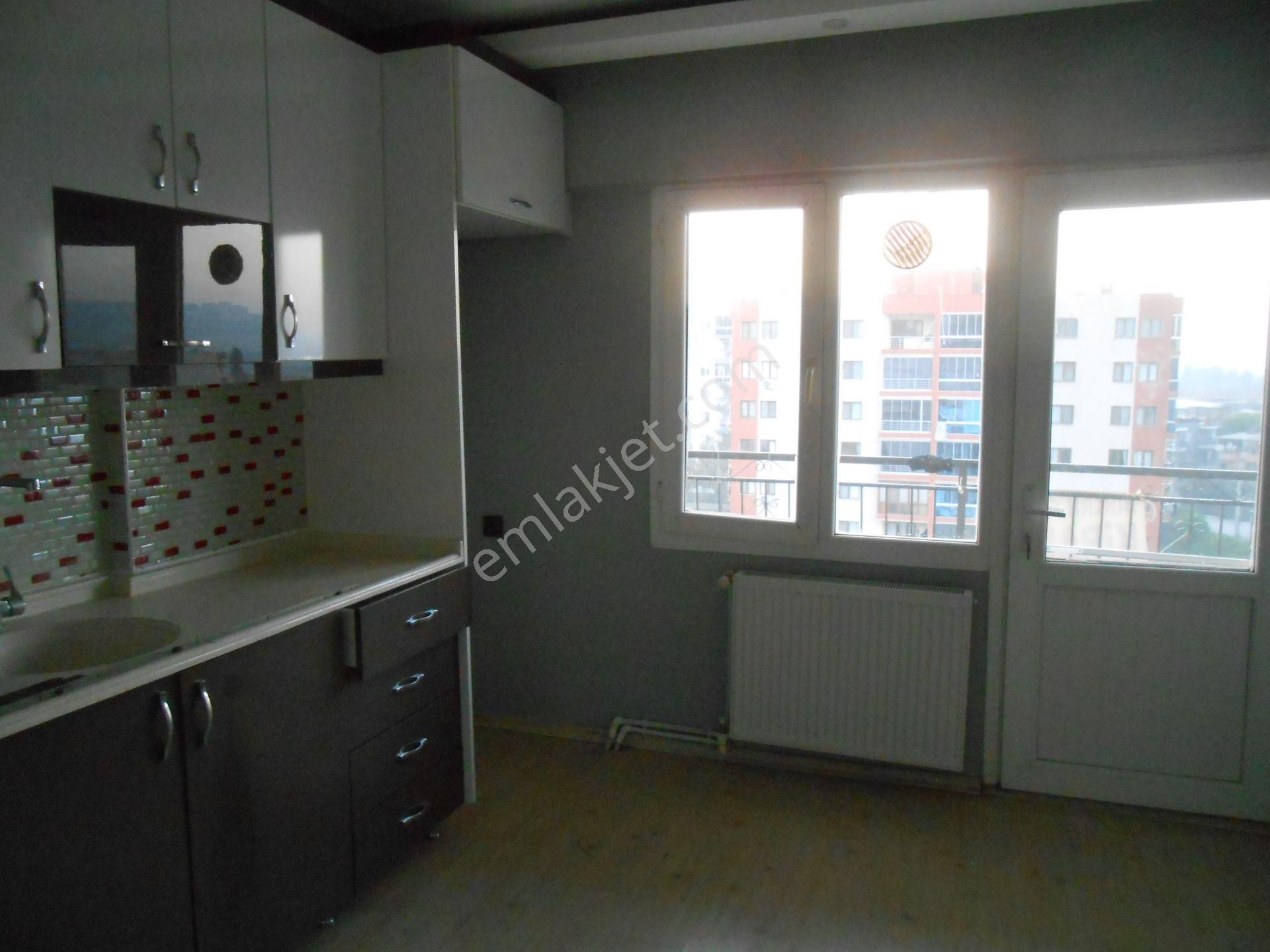 Site İçerisinde D.gazlı Ara Kat Kiralık Daire - Görsel 2