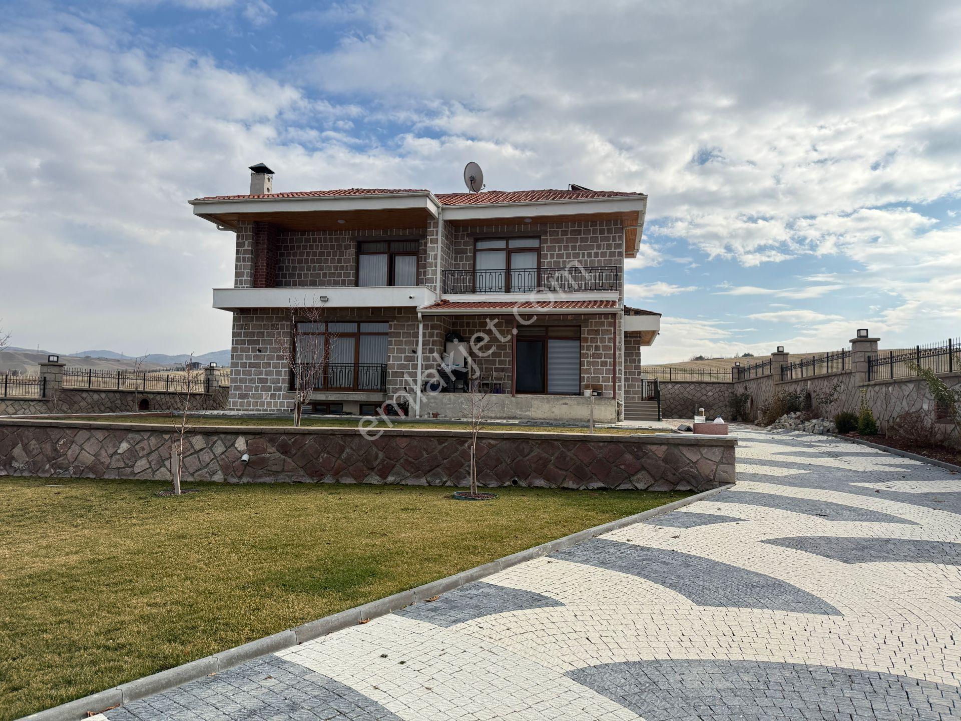 Gölbaşı - Bahçelievler Mah. Göl Manzaralı Satılık Villa - Görsel 30