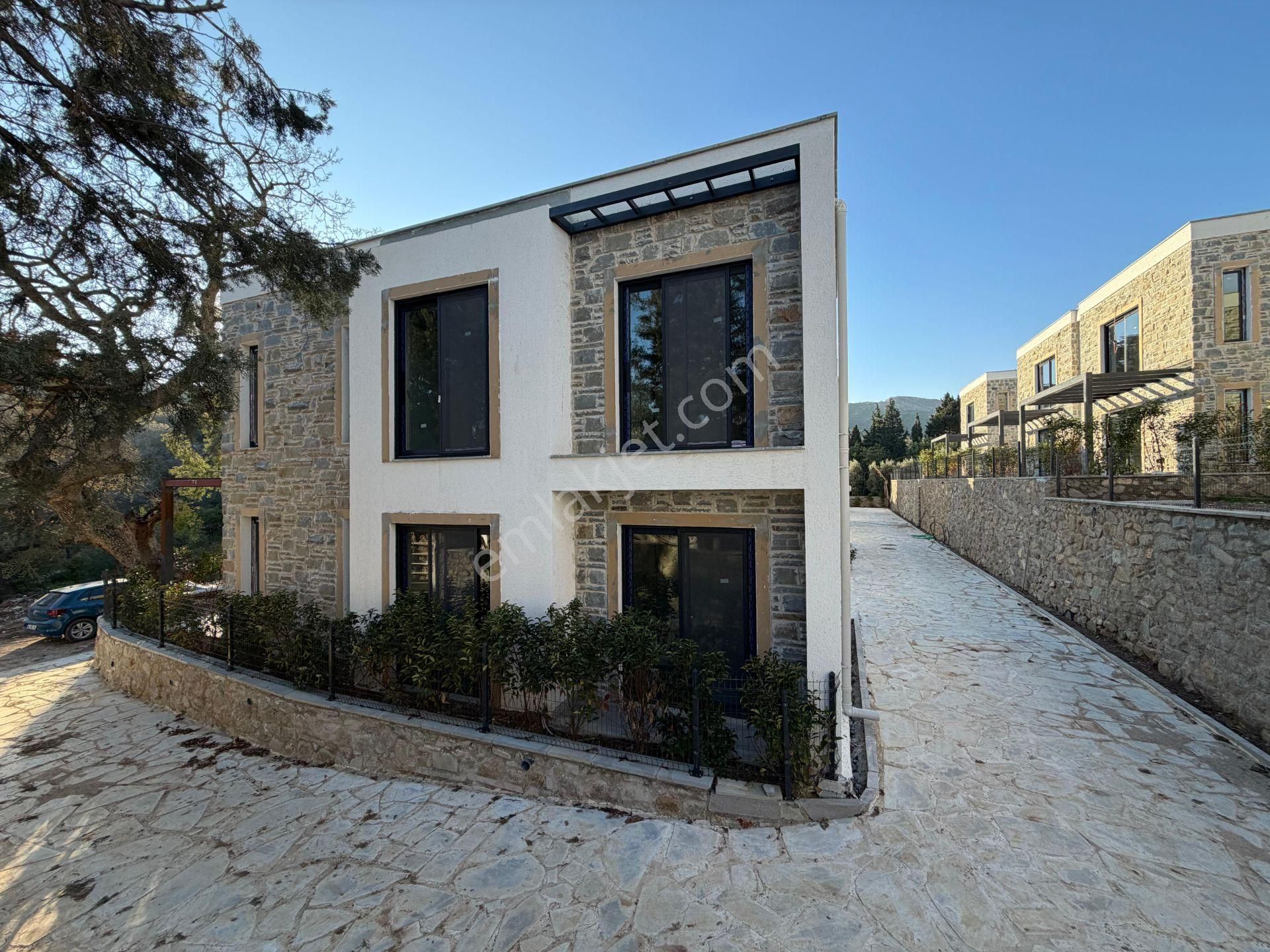 Bodrum Dereköy‘de Satılık 2+1 Bahçe Katı Daire